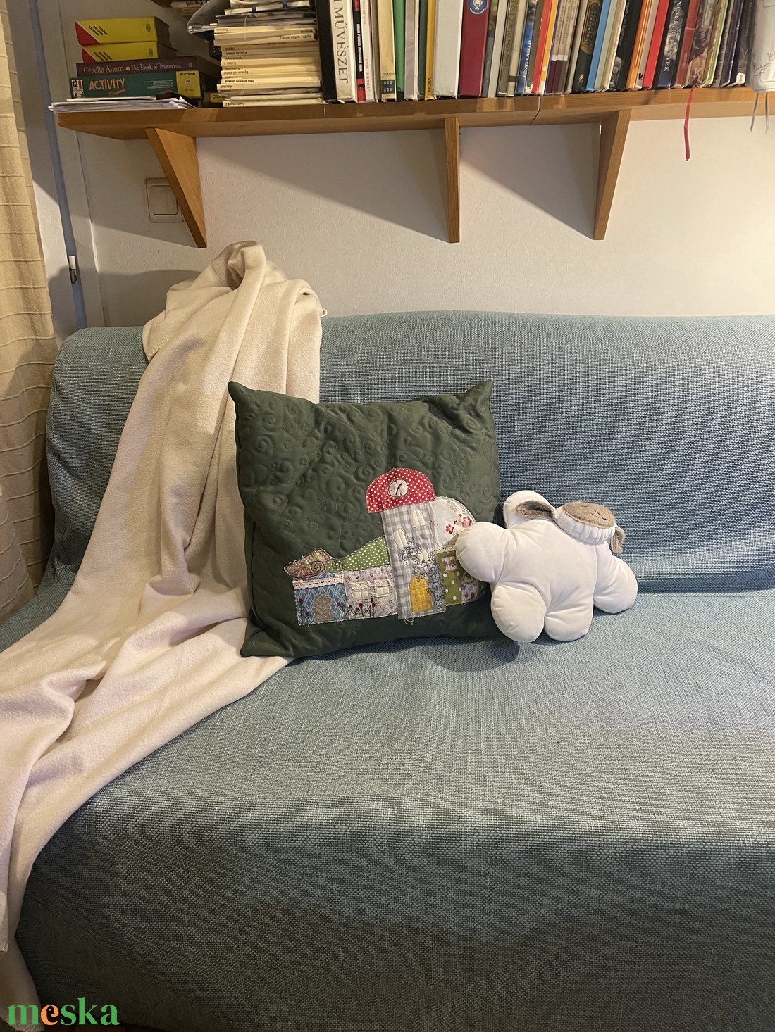 Manóváros házikós párna - otthon & életmód - lakástextil - párna & párnahuzat - díszpárna (belsővel együtt) - Meska.hu