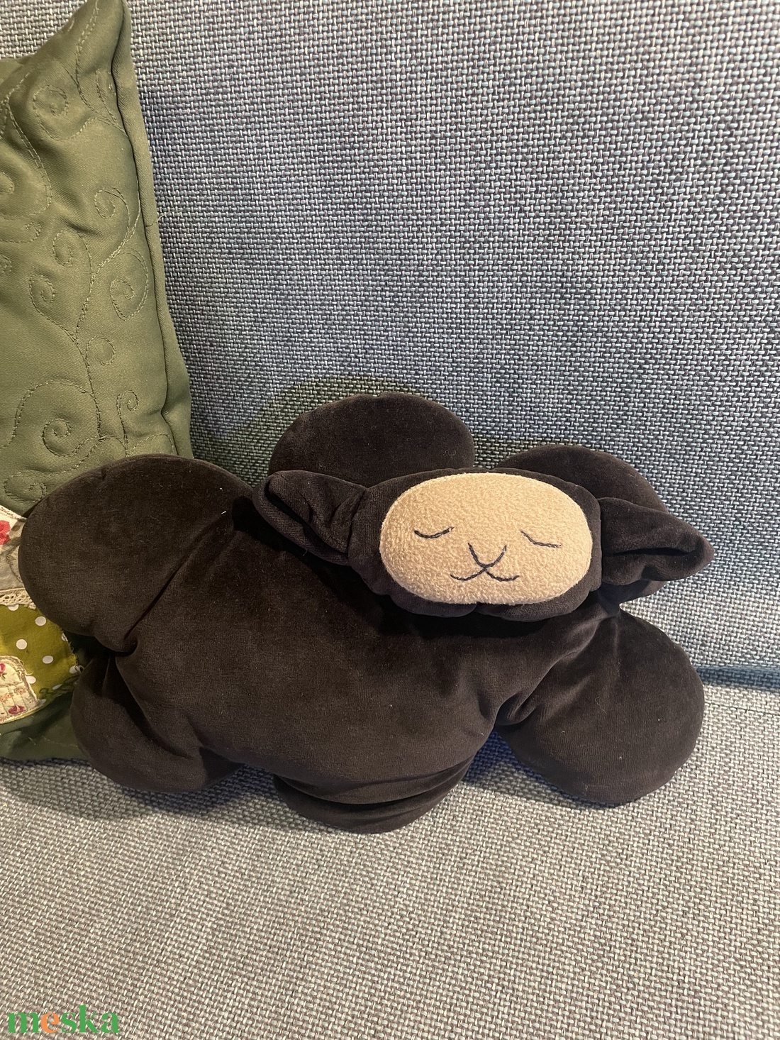 Bárányfelhő vagy viharfelhő - bárány formájú puha párna - otthon & életmód - lakástextil - párna & párnahuzat - díszpárna (belsővel együtt) - Meska.hu