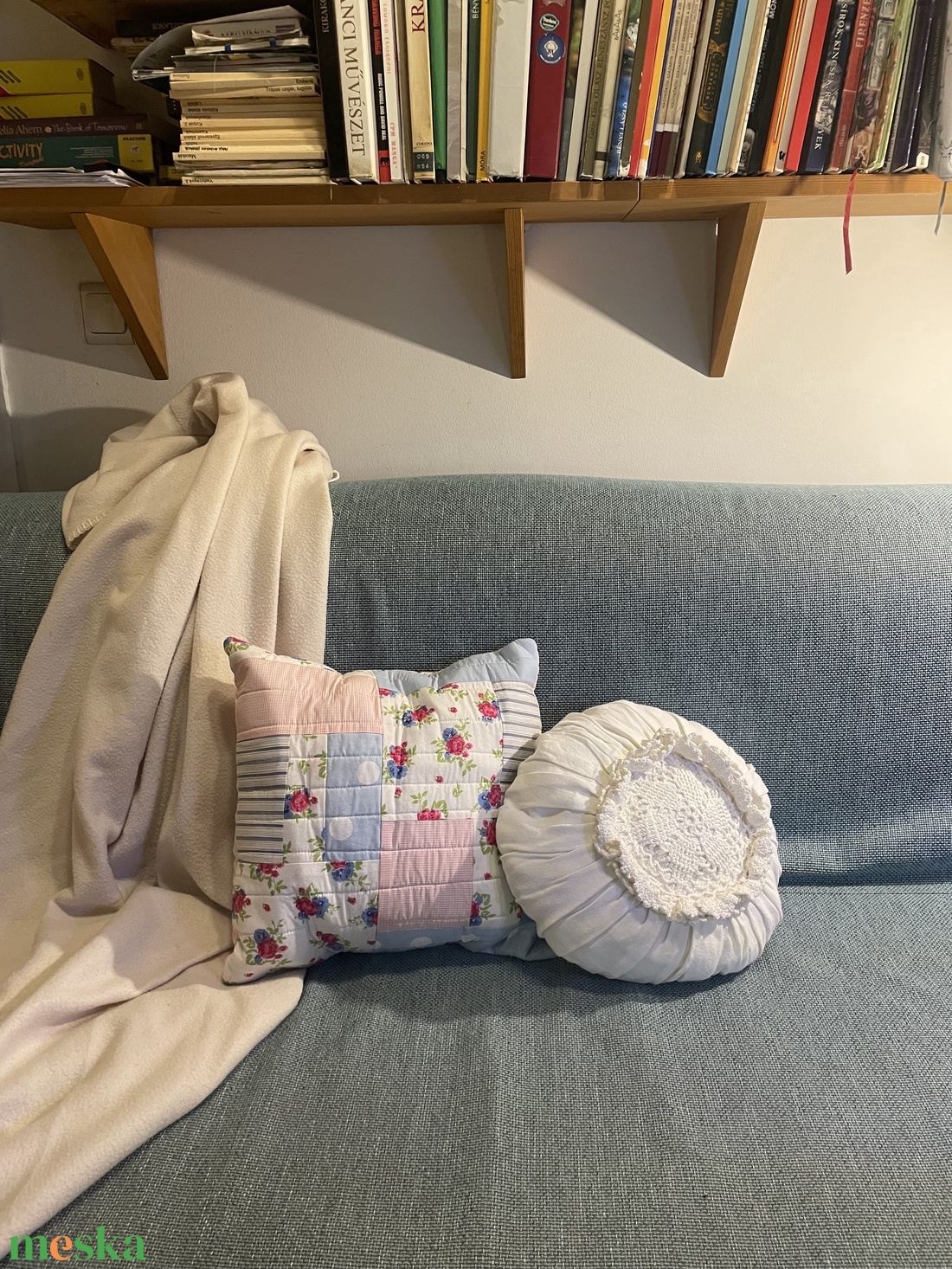 Vintage csipkés romantikus fehér díszpárna - otthon & életmód - lakástextil - párna & párnahuzat - díszpárna (belsővel együtt) - Meska.hu