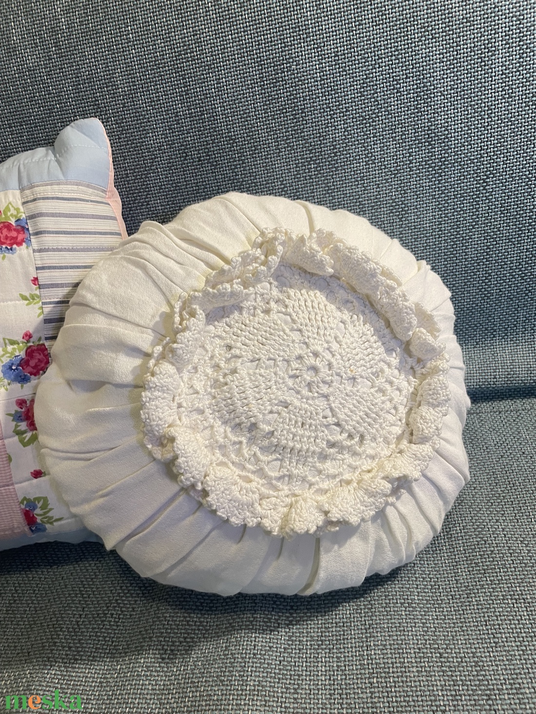 Vintage csipkés romantikus fehér díszpárna - otthon & életmód - lakástextil - párna & párnahuzat - díszpárna (belsővel együtt) - Meska.hu