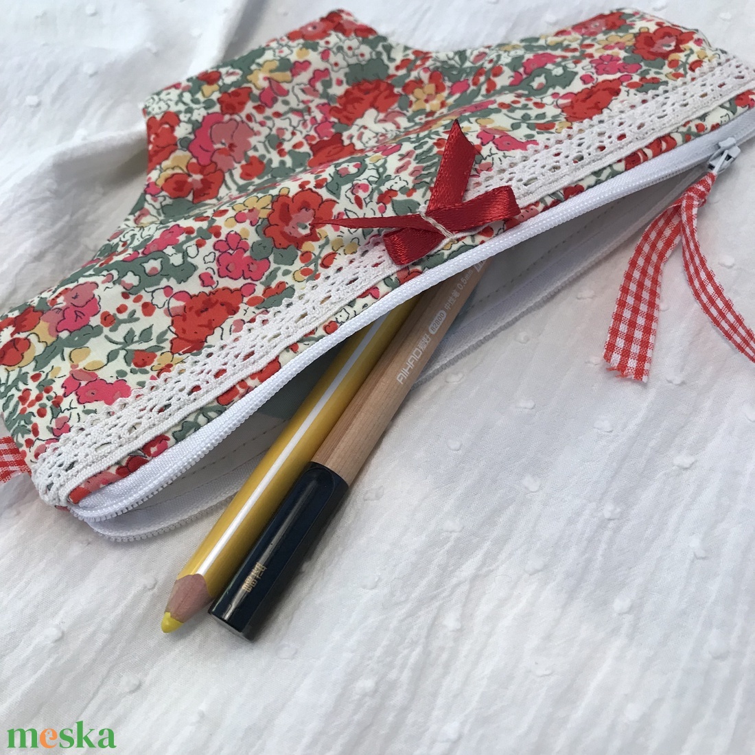 Bugyi neszesszer vagy tolltartó - otthon & életmód - papír, írószer - tolltartó & ceruzatekercs - Meska.hu