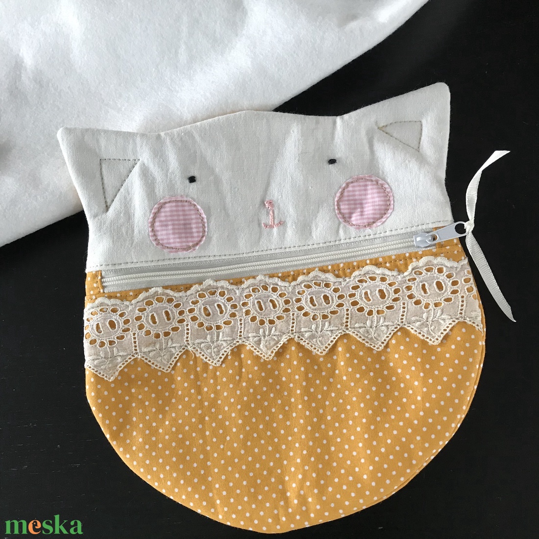 Cica neszesszer vagy tolltartó - otthon & életmód - papír, írószer - tolltartó & ceruzatekercs - Meska.hu