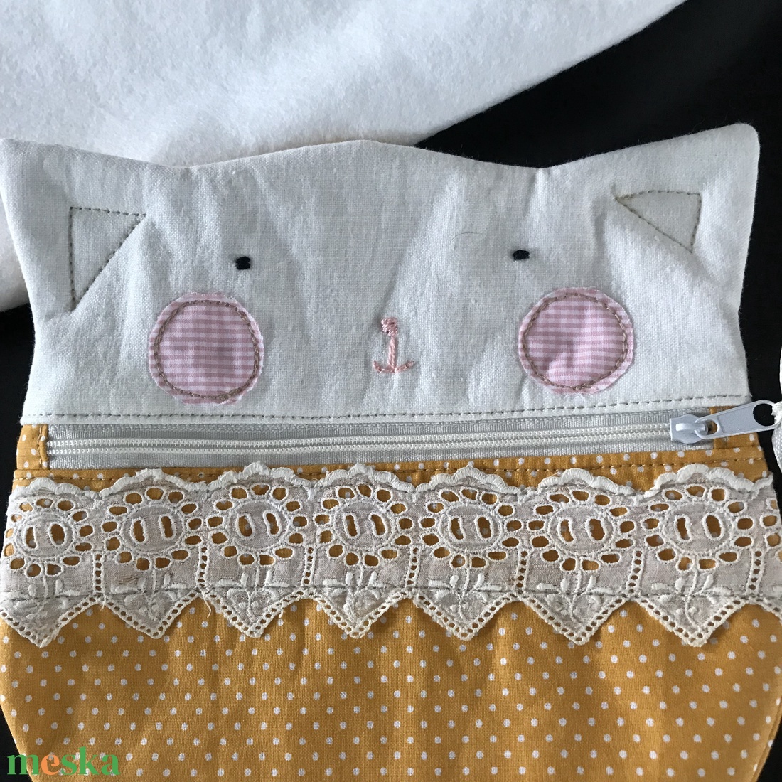 Cica neszesszer vagy tolltartó - otthon & életmód - papír, írószer - tolltartó & ceruzatekercs - Meska.hu