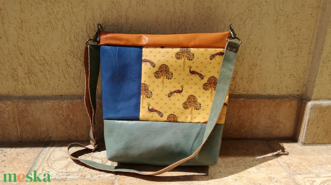 Bőrtáska sárga zöld mintás /válltáska /oldal táska  - táska & tok - kézitáska & válltáska - vállon átvethető táska - Meska.hu