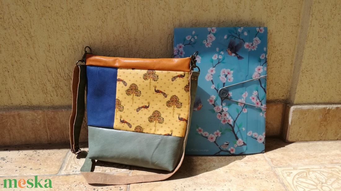 Bőrtáska sárga zöld mintás /válltáska /oldal táska  - táska & tok - kézitáska & válltáska - vállon átvethető táska - Meska.hu