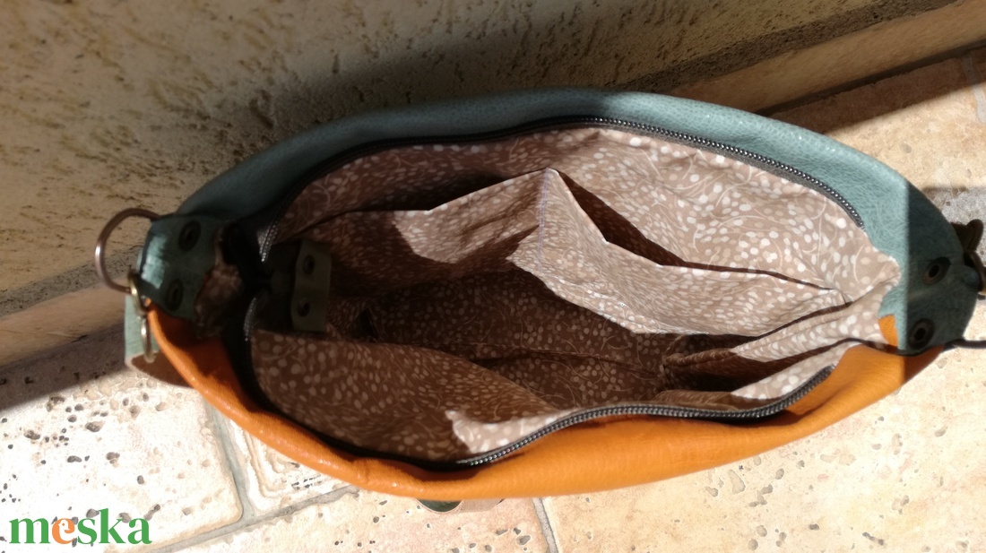 Bőrtáska sárga zöld mintás /válltáska /oldal táska  - táska & tok - kézitáska & válltáska - vállon átvethető táska - Meska.hu