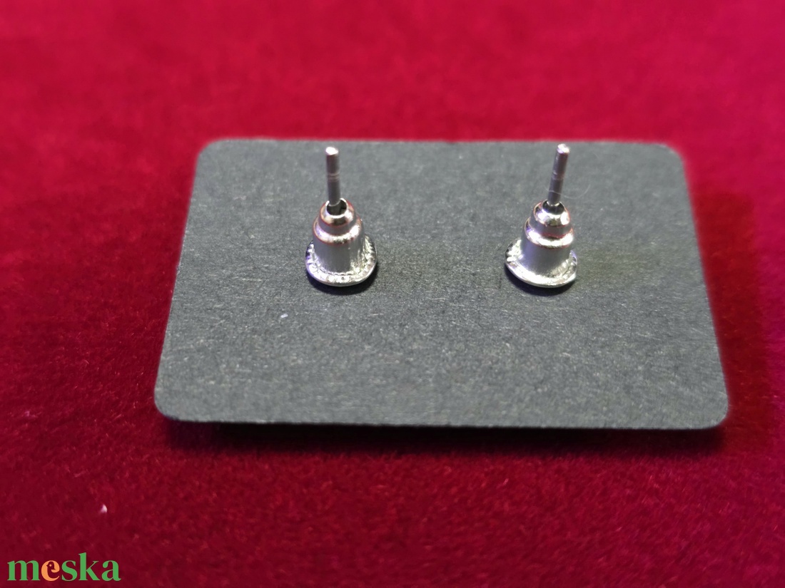 Piros szív fülbevaló � 12x11 mm � kézzel készült - ékszer - fülbevaló - pötty fülbevaló - Meska.hu