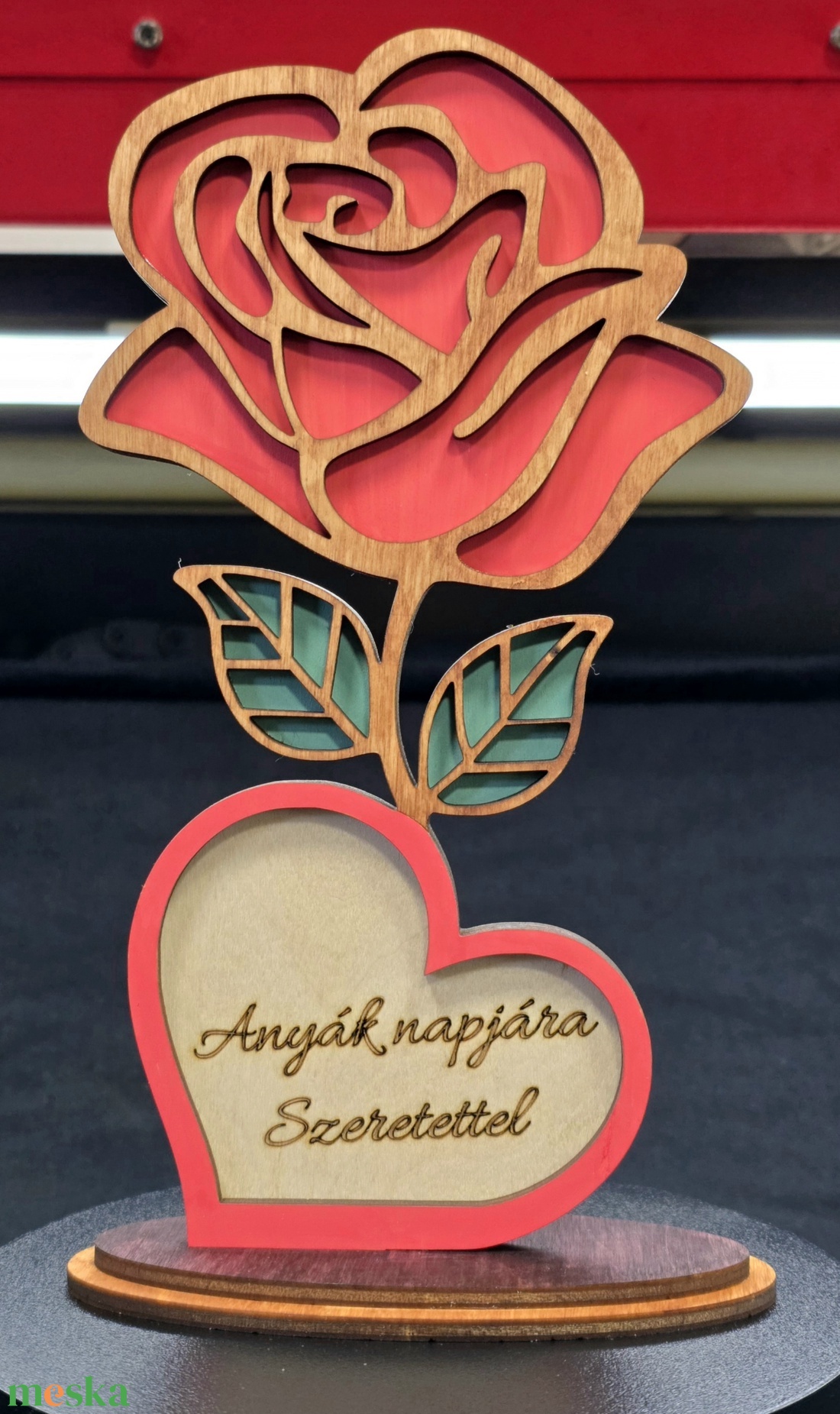Egyedi fa rózsa � Anyák napi ajándék, gravírozott szívvel - otthon & életmód - dekoráció - asztal és polc dekoráció - asztaldísz - Meska.hu