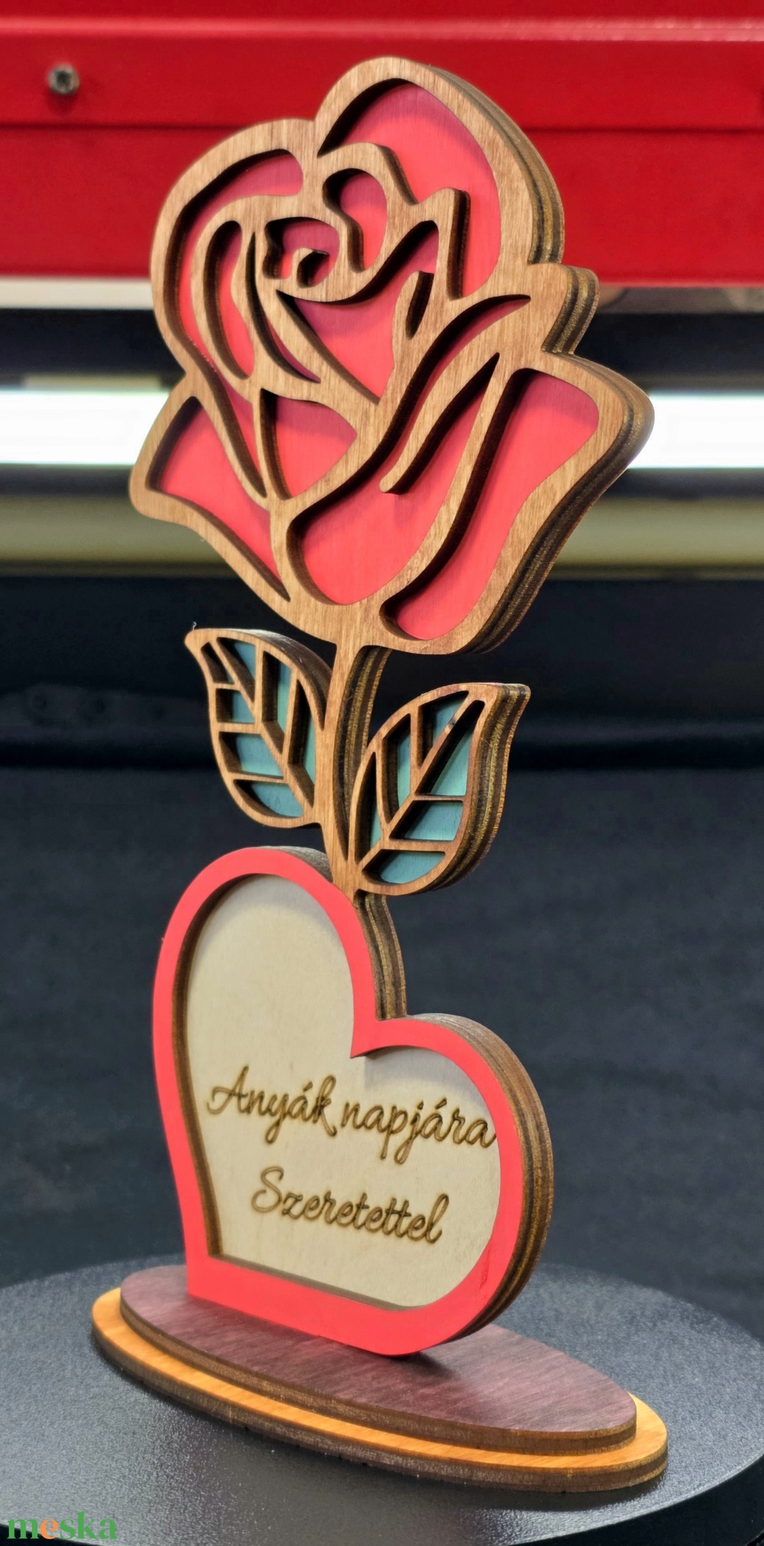 Egyedi fa rózsa � Anyák napi ajándék, gravírozott szívvel - otthon & életmód - dekoráció - asztal és polc dekoráció - asztaldísz - Meska.hu