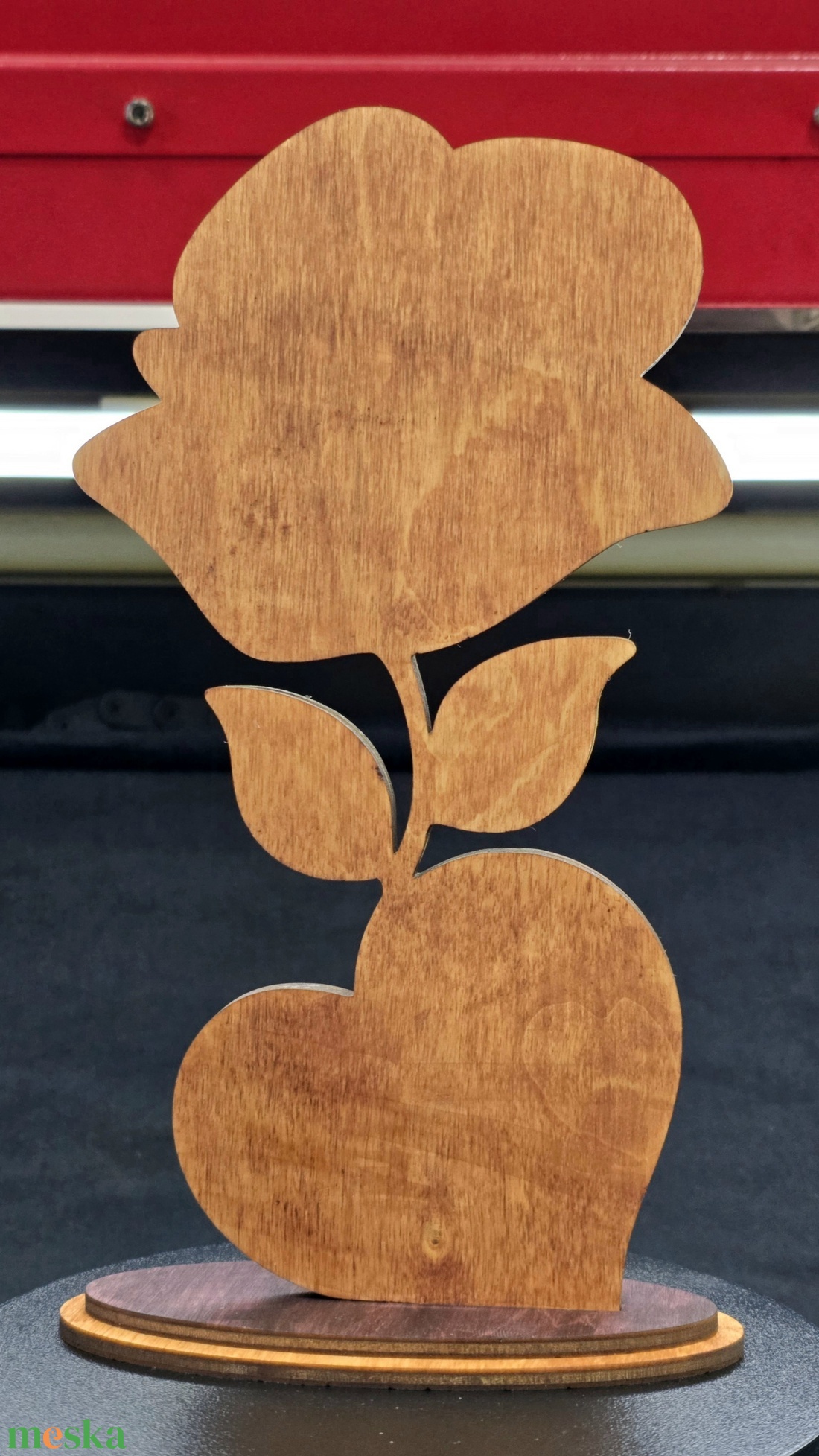 Egyedi fa rózsa � Anyák napi ajándék, gravírozott szívvel - otthon & életmód - dekoráció - asztal és polc dekoráció - asztaldísz - Meska.hu