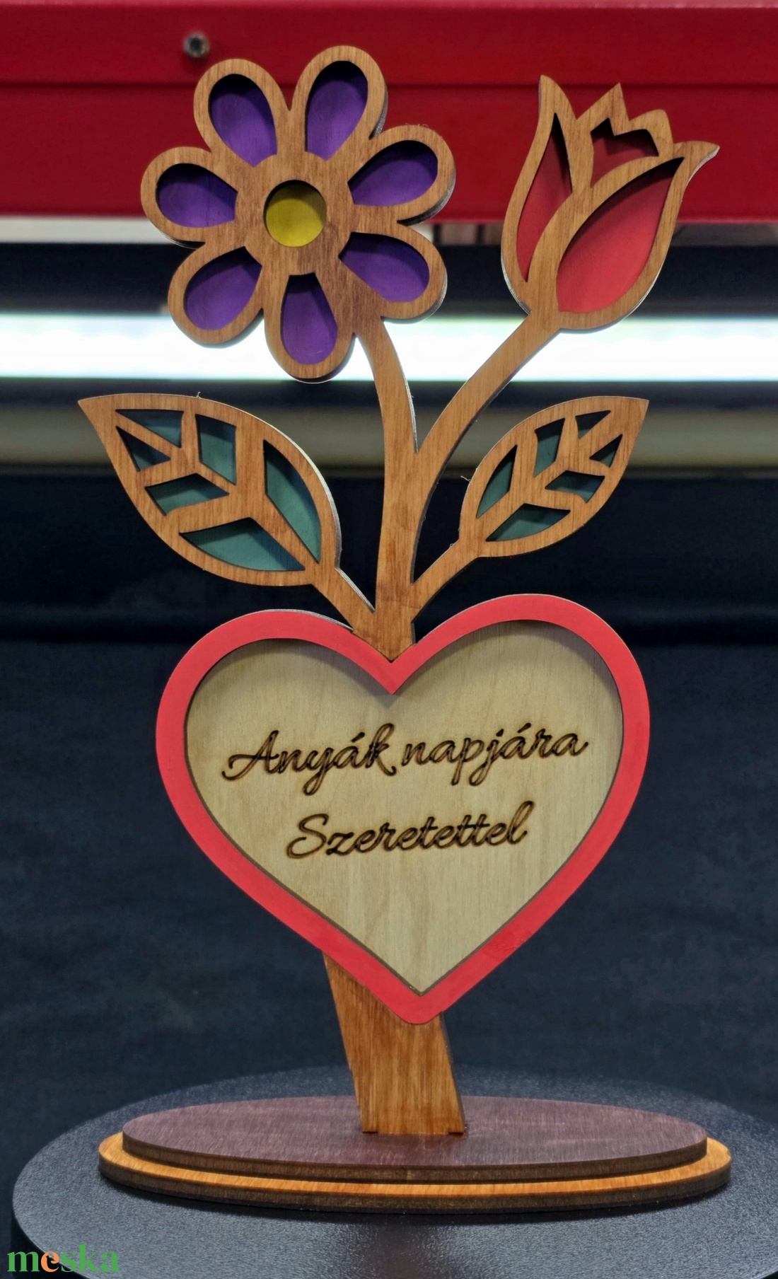 Egyedi fa virágok � Anyák napi ajándék, gravírozott szívvel - otthon & életmód - dekoráció - asztal és polc dekoráció - asztaldísz - Meska.hu