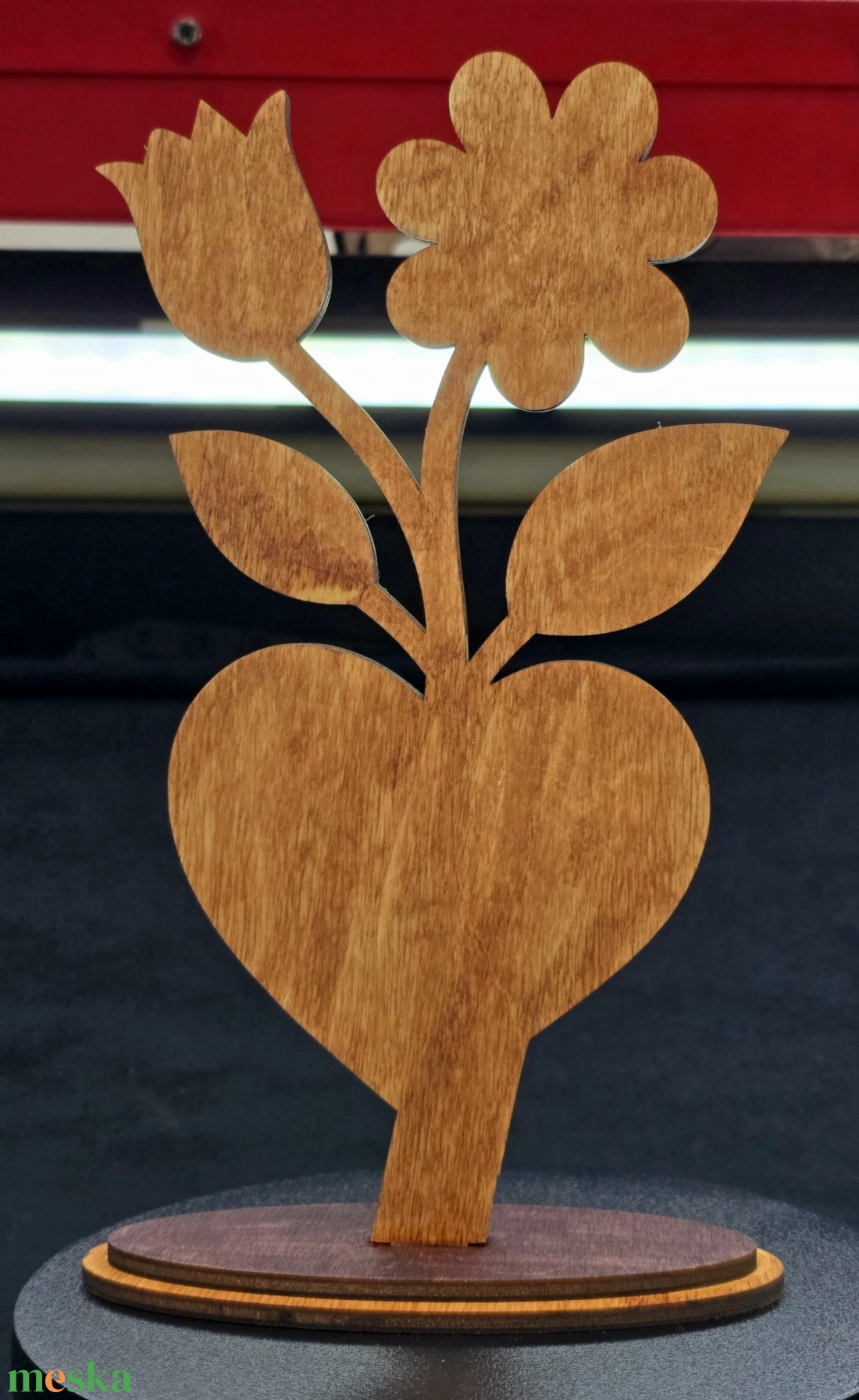 Egyedi fa virágok � Anyák napi ajándék, gravírozott szívvel - otthon & életmód - dekoráció - asztal és polc dekoráció - asztaldísz - Meska.hu