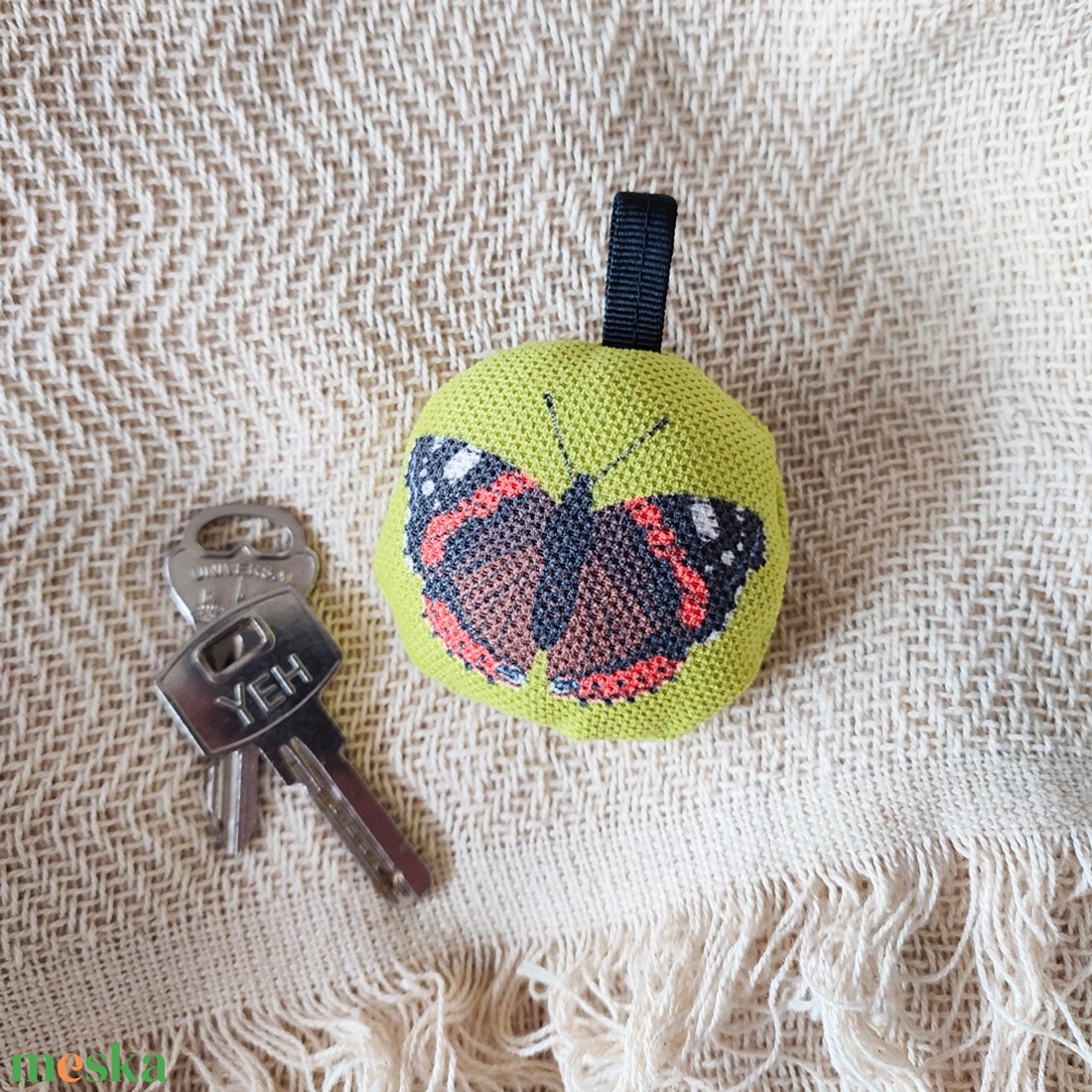 Textil kulcstartó Atalantalepke - táska & tok - kulcstartó & táskadísz - kulcstartó - Meska.hu Textil kulcstartó Atalantalepke - táska & tok - kulcstartó & táskadísz - kulcstartó - Meska.hu