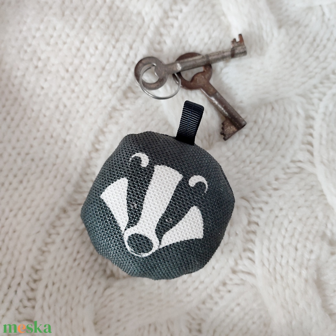 Textil kulcstartó � Borz - táska & tok - kulcstartó & táskadísz - kulcstartó - Meska.hu