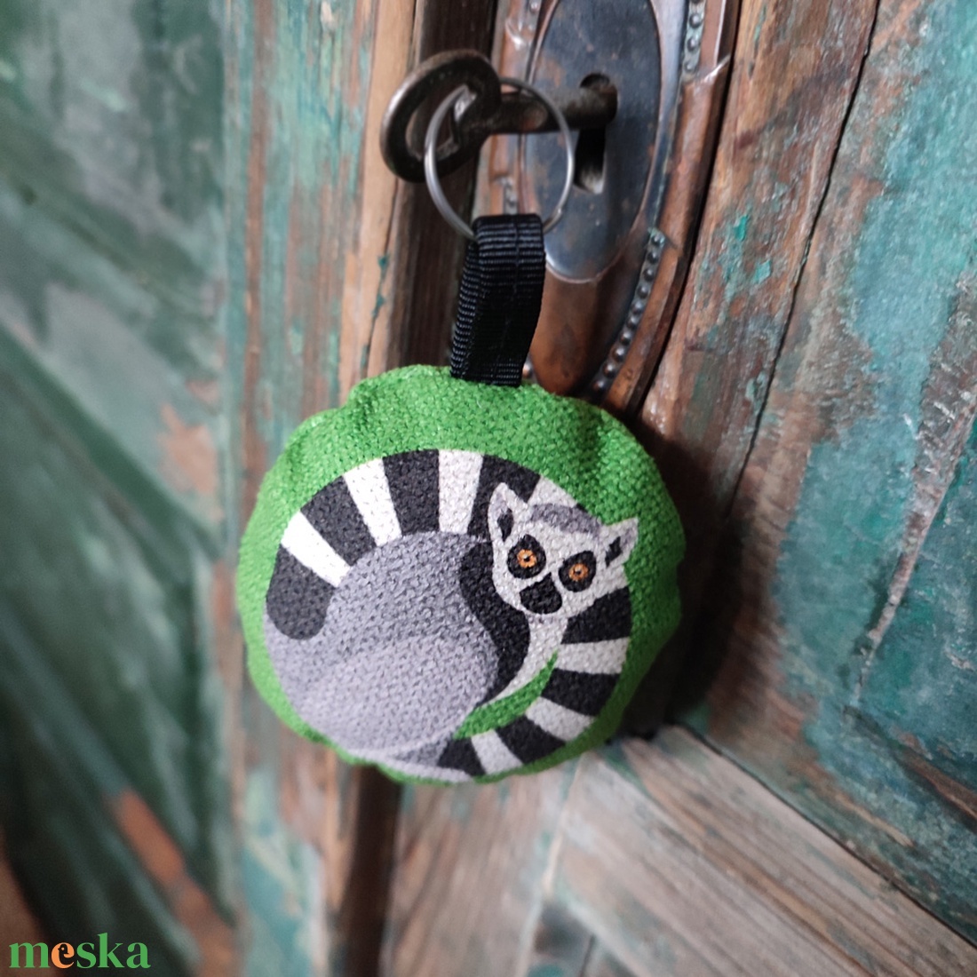 Textil kulcstartó Gyűrűsfarkú maki - táska & tok - kulcstartó & táskadísz - kulcstartó - Meska.hu Textil kulcstartó Gyűrűsfarkú maki - táska & tok - kulcstartó & táskadísz - kulcstartó - Meska.hu