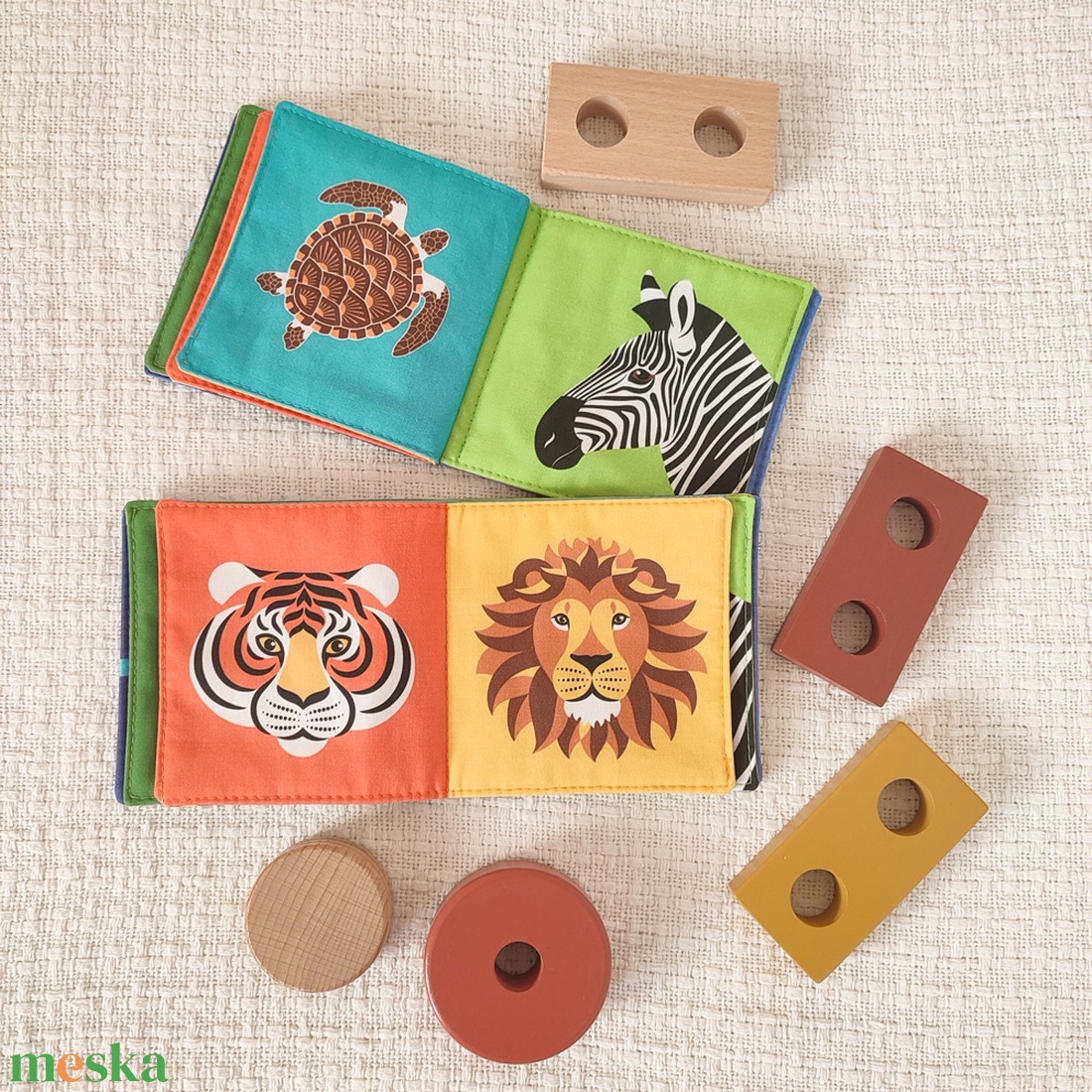 Babakönyv � Trópusi állatokkal - játék & sport - textilkönyv & babakönyv - Meska.hu