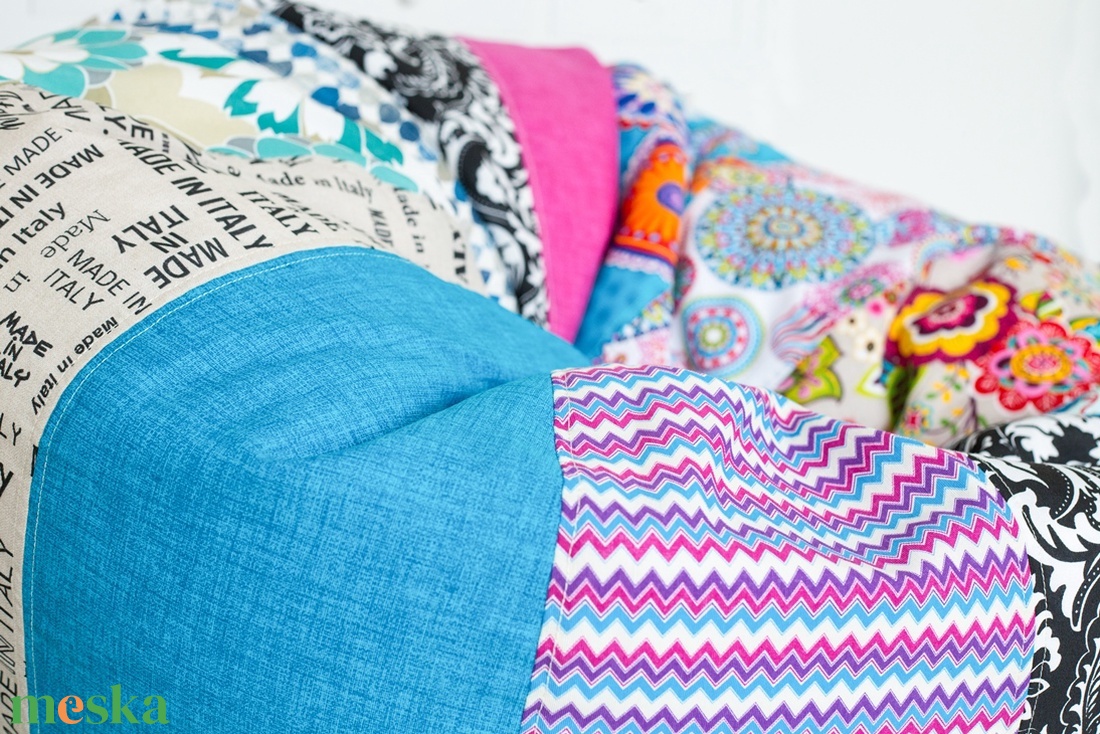 Design patchwork babzsákfotel felnőtteknek és tiniknek, patchwork babzsák - otthon & életmód - bútor - babzsákfotel - Meska.hu Design patchwork babzsákfotel felnőtteknek és tiniknek, patchwork babzsák - otthon & életmód - bútor - babzsákfotel - Meska.hu