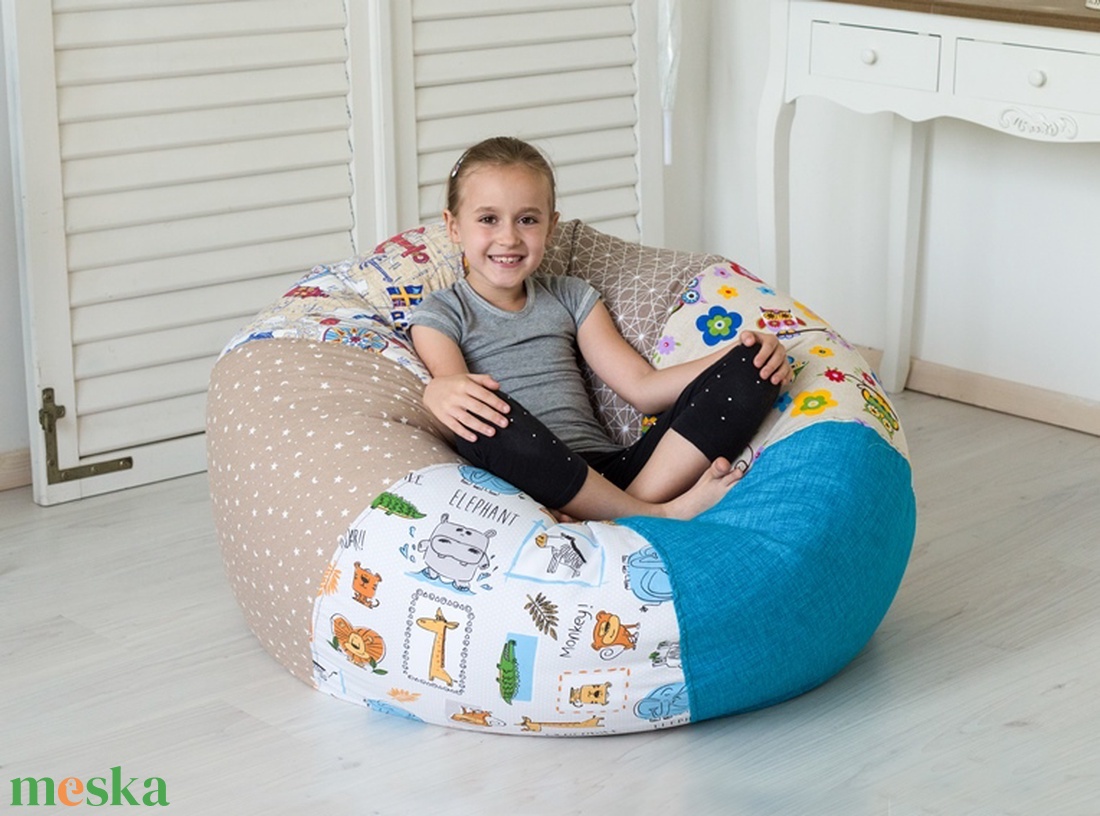 Vidám színű, süppedős patchwork babzsákfotel gyerekeknek - kék, klasszikus formájú babzsák gyerekeknek - otthon & életmód - bútor - babzsákfotel - Meska.hu Vidám színű, süppedős patchwork babzsákfotel gyerekeknek - kék, klasszikus formájú babzsák gyerekeknek - otthon & életmód - bútor - babzsákfotel - Meska.hu