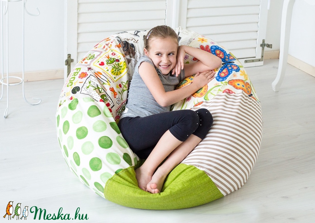 Vidám színű, süppedős patchwork babzsákfotel - KAMASZ MÉRET - zöld, klasszikus formájú babzsák tiniknek - otthon & életmód - bútor - babzsák - babzsákfotel  - Meska.hu