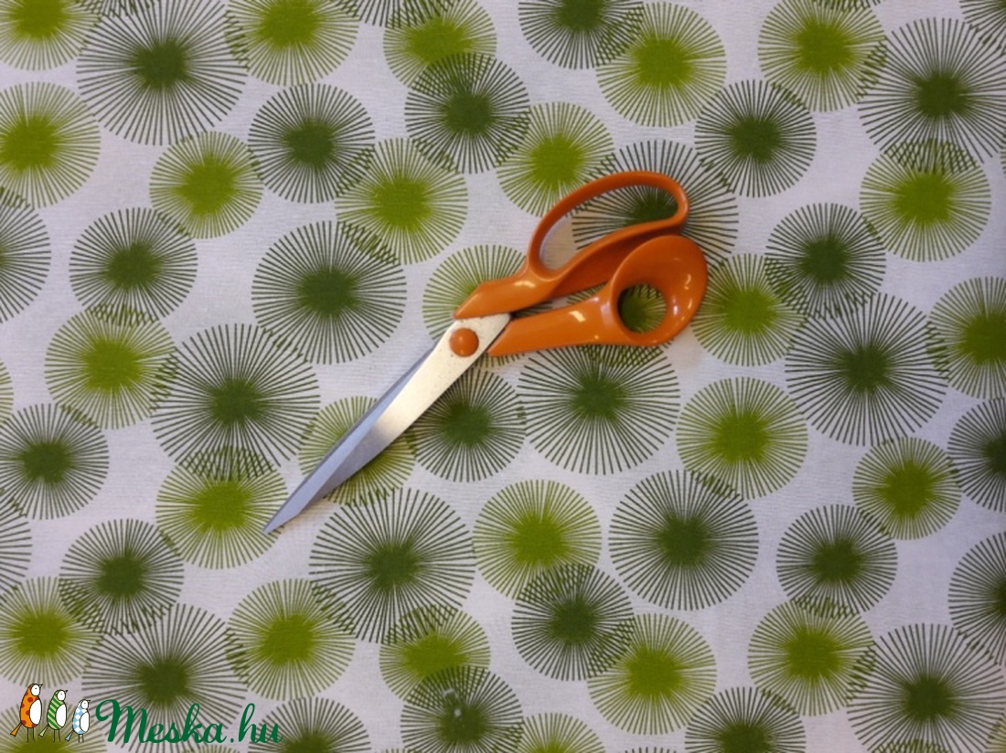 Vidám színű, süppedős patchwork babzsákfotel - KAMASZ MÉRET - zöld, klasszikus formájú babzsák tiniknek - otthon & életmód - bútor - babzsák - babzsákfotel  - Meska.hu