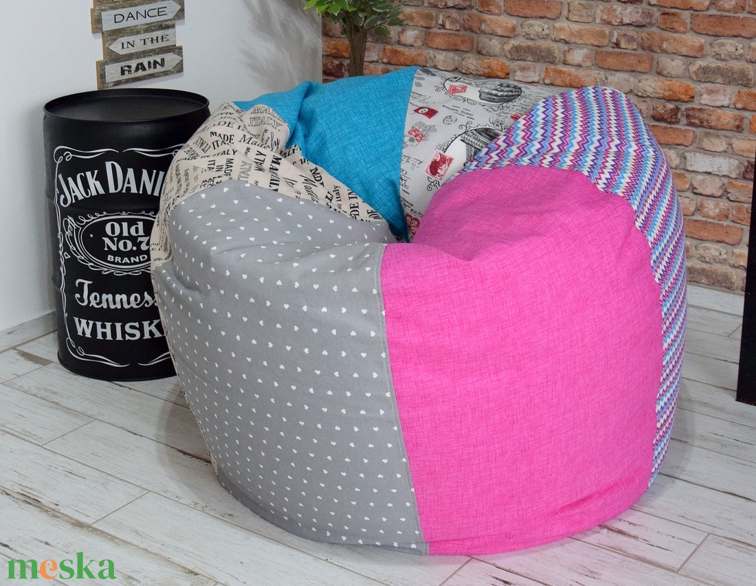 Kamasz méretű babzsákfotel, patchwork stílusban, lányos színkombinációban, tini babzsák - otthon & életmód - bútor - babzsákfotel - Meska.hu Kamasz méretű babzsákfotel, patchwork stílusban, lányos színkombinációban, tini babzsák - otthon & életmód - bútor - babzsákfotel - Meska.hu