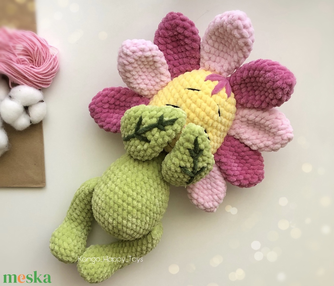 Horgolt plüss virág - játék & sport - plüssállat & játékfigura - más figura - Meska.hu