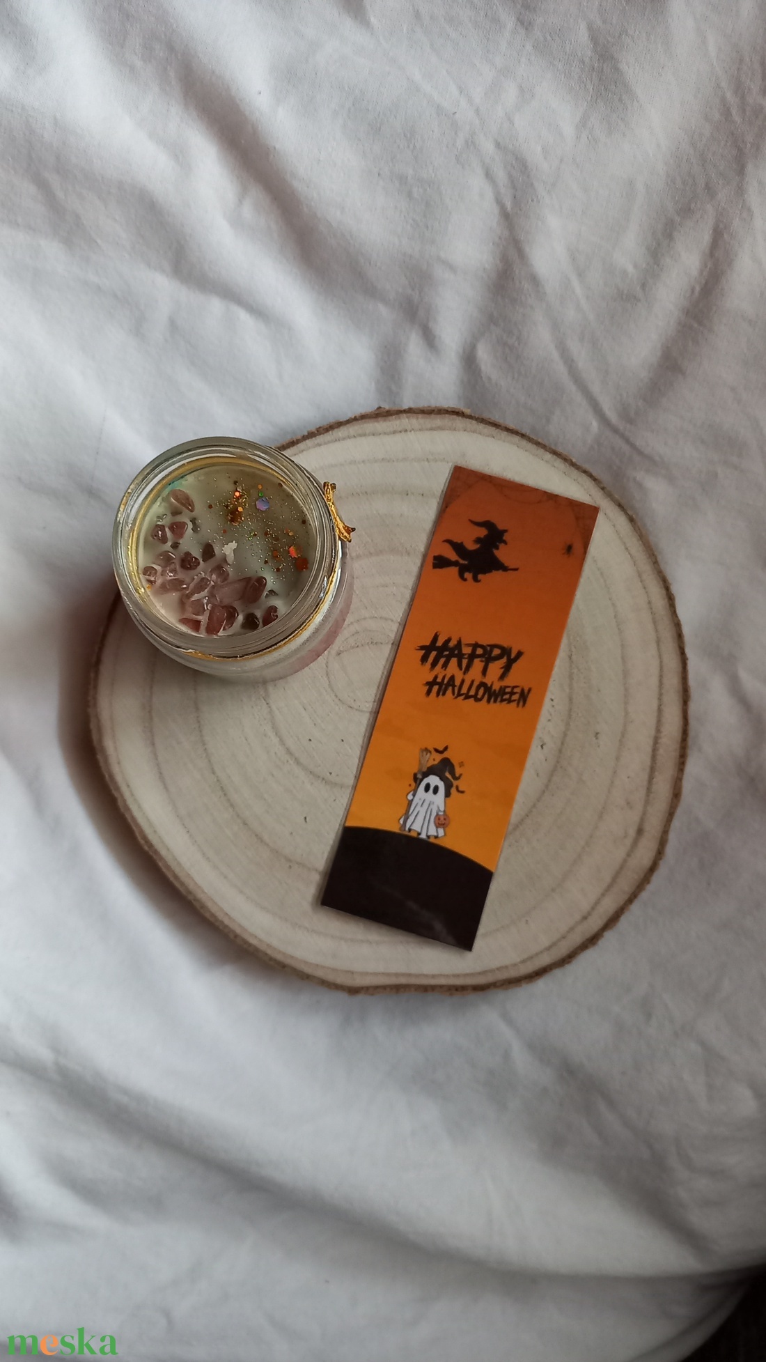 Halloweeni könyvjelző 1. - könyv & zene - könyvjelző - Meska.hu Halloweeni könyvjelző 1. - könyv & zene - könyvjelző - Meska.hu