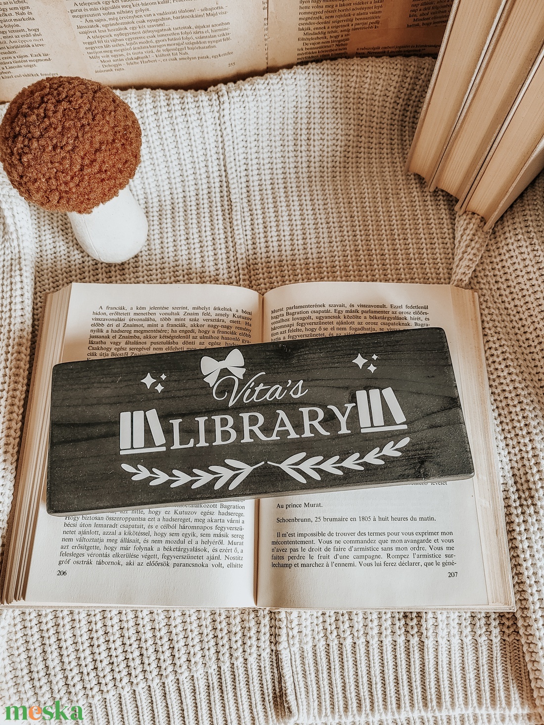 Saját névre szóló fatábla könyvmolyoknak - művészet - grafika & illusztráció - egyéb rajzok - Meska.hu Saját névre szóló fatábla könyvmolyoknak - művészet - grafika & illusztráció - egyéb rajzok - Meska.hu