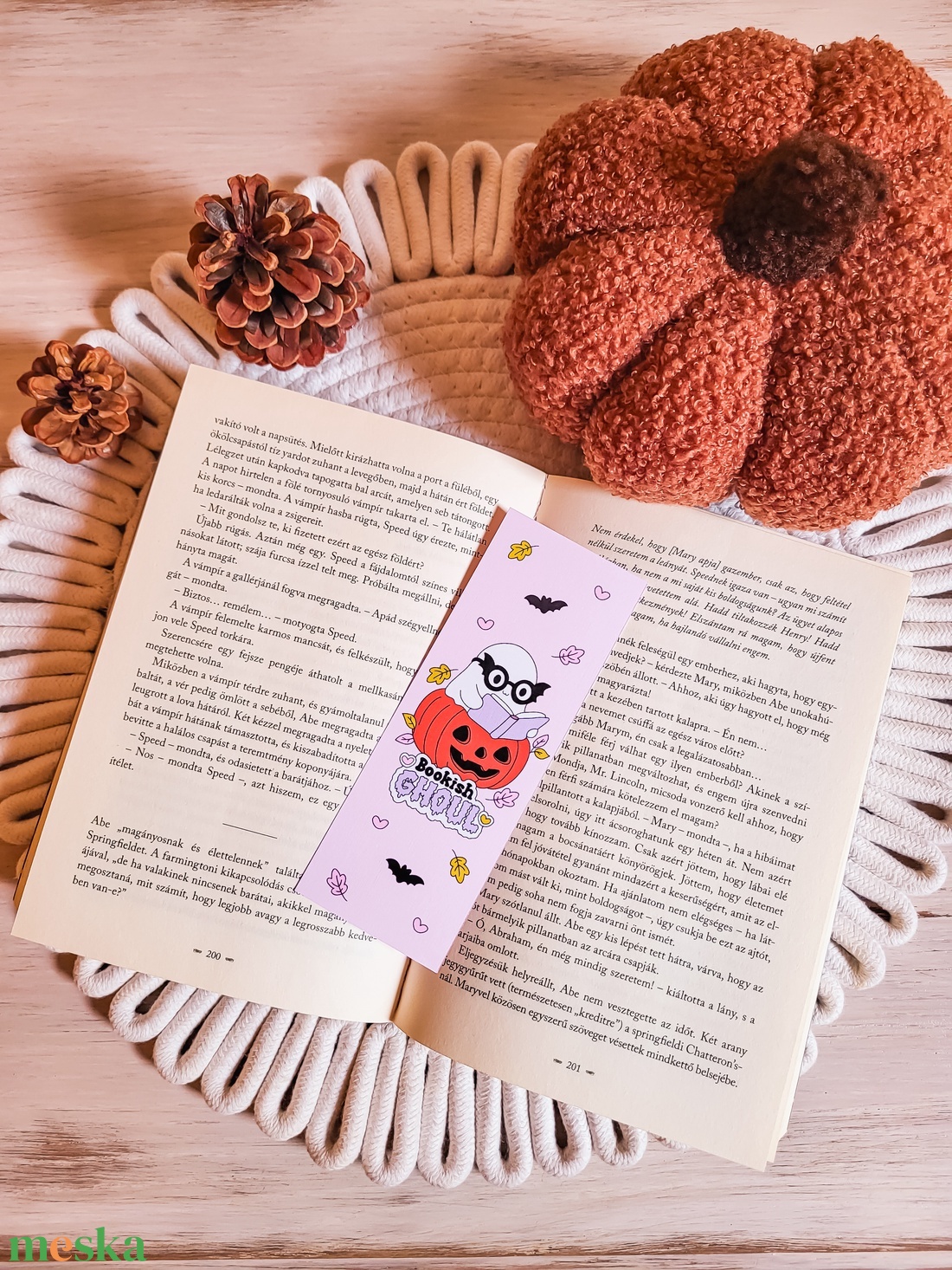 Bookish ghoul könyvjelző könyvmolyoknak - művészet - grafika & illusztráció - egyéb rajzok - Meska.hu