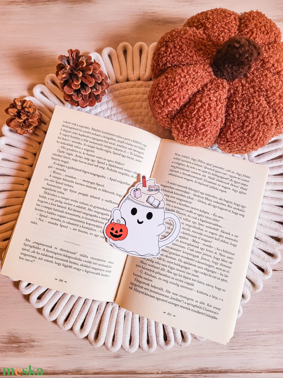 Szellemes bögre alakú könyvjelző könyvmolyoknak - művészet - grafika & illusztráció - egyéb rajzok - Meska.hu Szellemes bögre alakú könyvjelző könyvmolyoknak - művészet - grafika & illusztráció - egyéb rajzok - Meska.hu