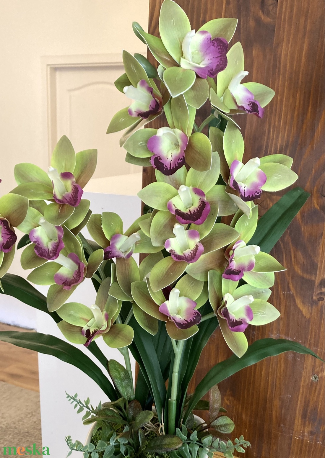 Cymbidium csónak orchidea 60 cm - otthon & életmód - dekoráció - asztal és polc dekoráció - asztaldísz - Meska.hu Cymbidium csónak orchidea 60 cm - otthon & életmód - dekoráció - asztal és polc dekoráció - asztaldísz - Meska.hu