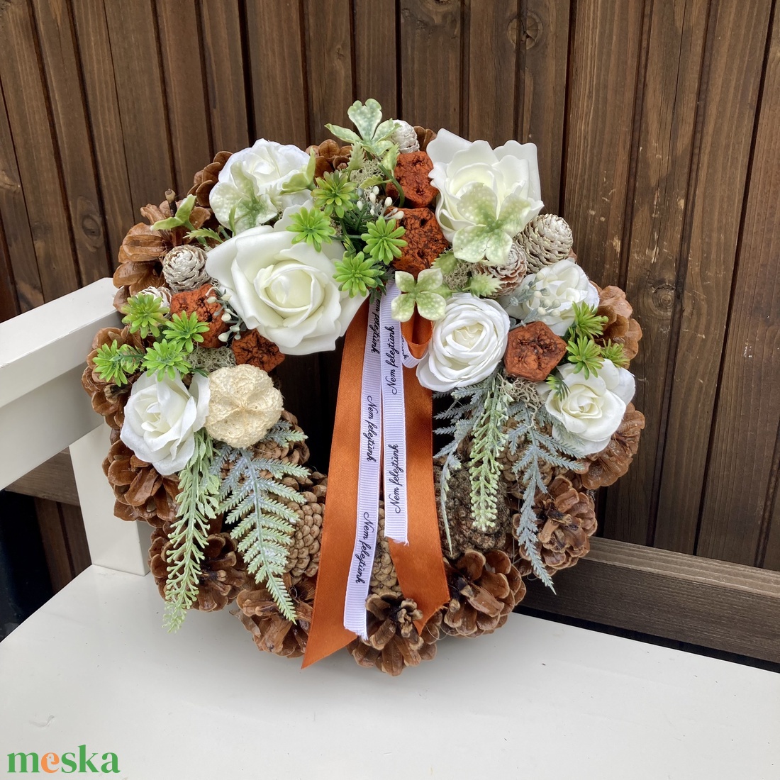 Toboz koszorú sírdísz 25 cm - otthon & életmód - vallás - temetkezési tárgy - sírkoszorú, kegyeleti koszorú - Meska.hu Toboz koszorú sírdísz 25 cm - otthon & életmód - vallás - temetkezési tárgy - sírkoszorú, kegyeleti koszorú - Meska.hu