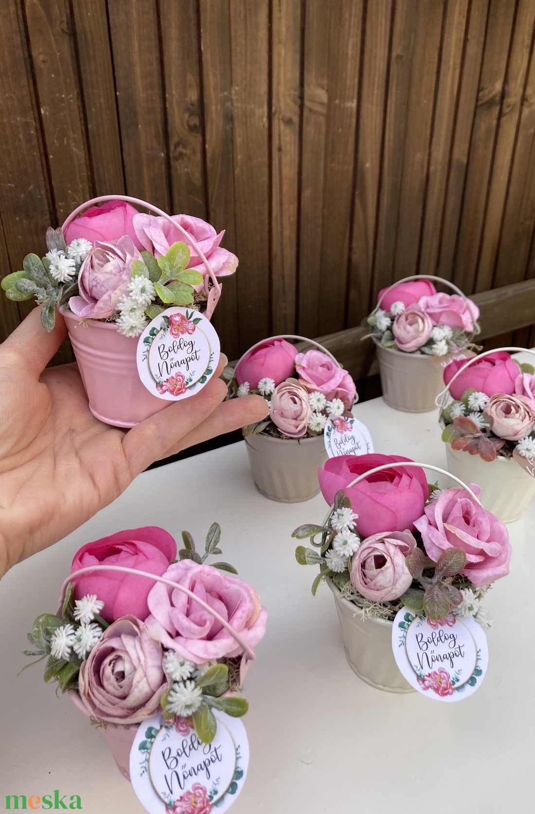 Nőnapi aj�nd�k  - otthon & életmód - virágdekoráció - virágdíszek - virágdísz kaspóban - Meska.hu