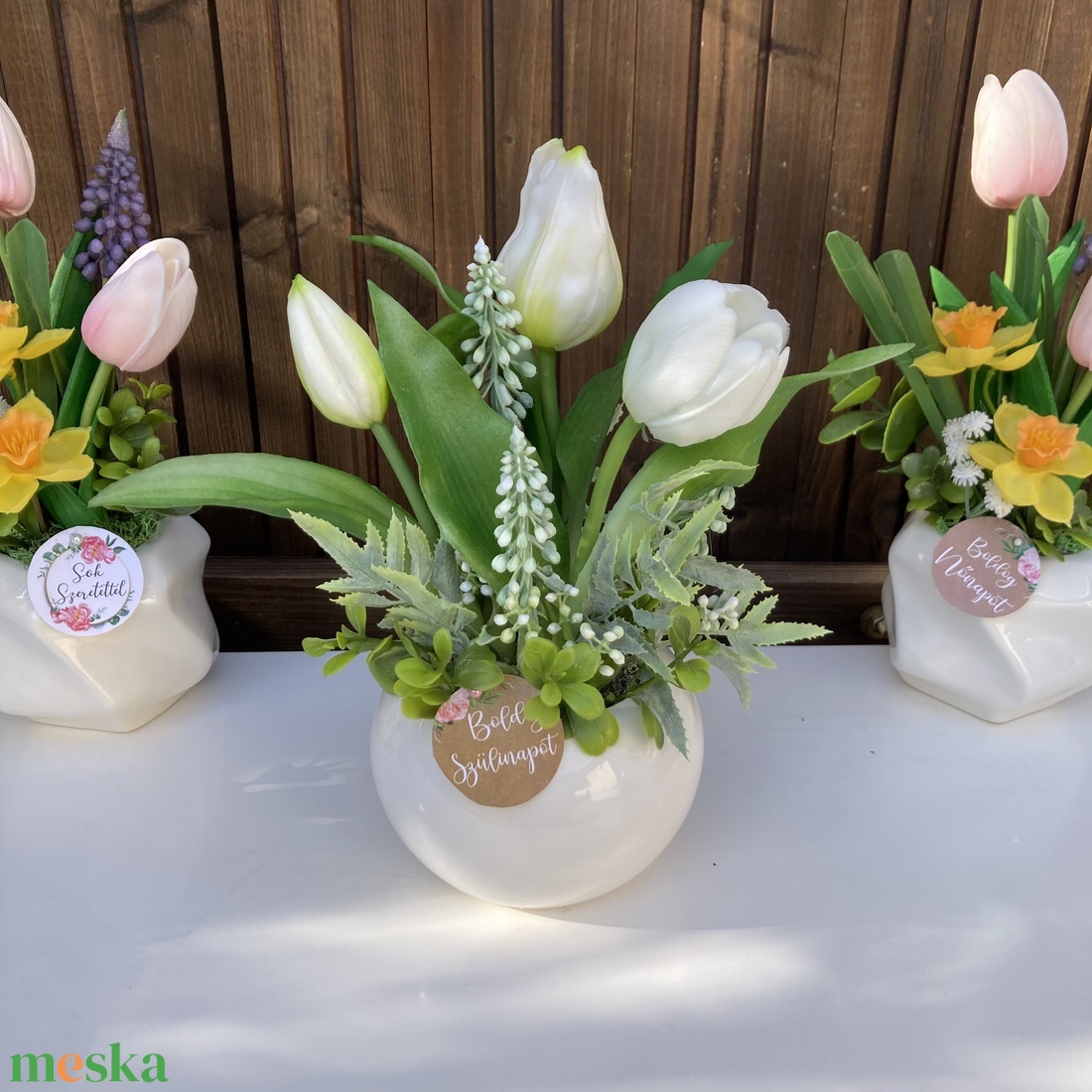 Tulipános asztaldísz  - otthon & életmód - virágdekoráció - virágdíszek - virágdísz kaspóban - Meska.hu