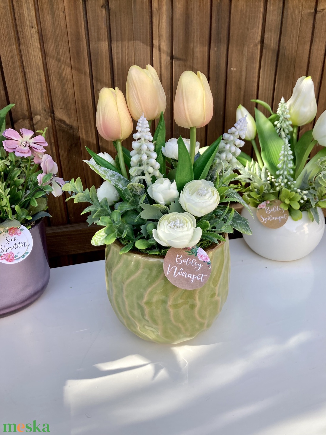 Tulipános asztaldísz - otthon & életmód - virágdekoráció - virágdíszek - virágdísz kaspóban - Meska.hu