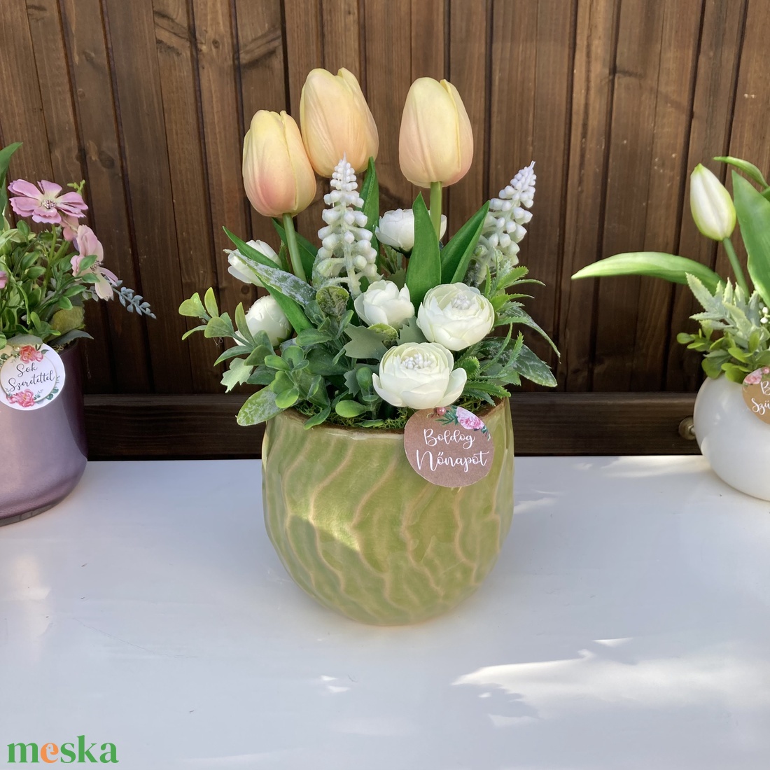 Tulipános asztaldísz - otthon & életmód - virágdekoráció - virágdíszek - virágdísz kaspóban - Meska.hu