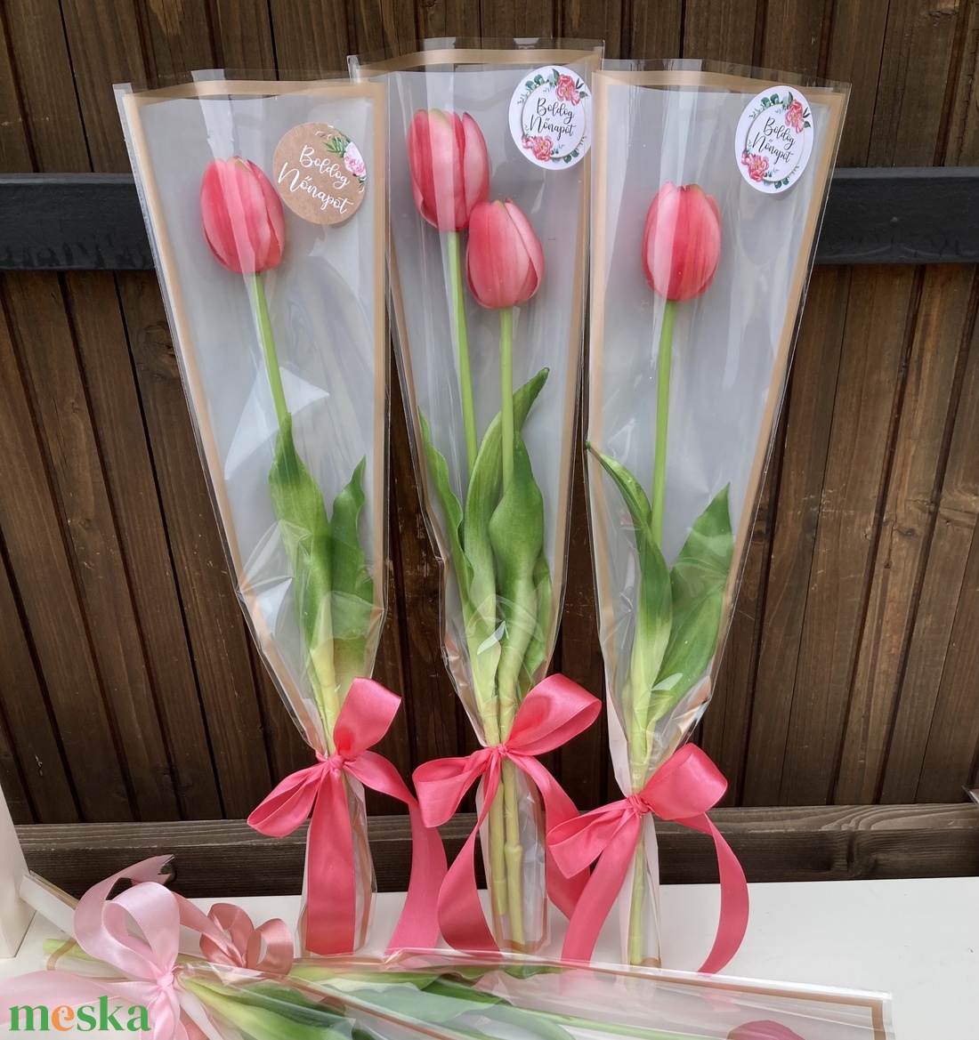 Nőnapi tulip�n vir�gcsokor - otthon & életmód - virágdekoráció - virágok - virágcsokor - Meska.hu