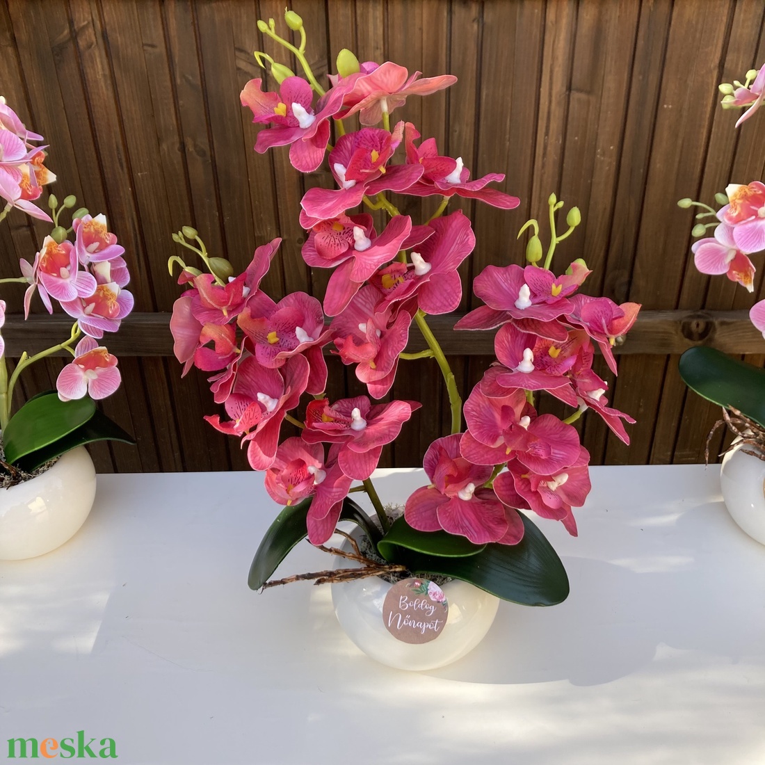Nőnapi Orchidea asztaldísz - otthon & életmód - virágdekoráció - virágdíszek - virágdísz kaspóban - Meska.hu
