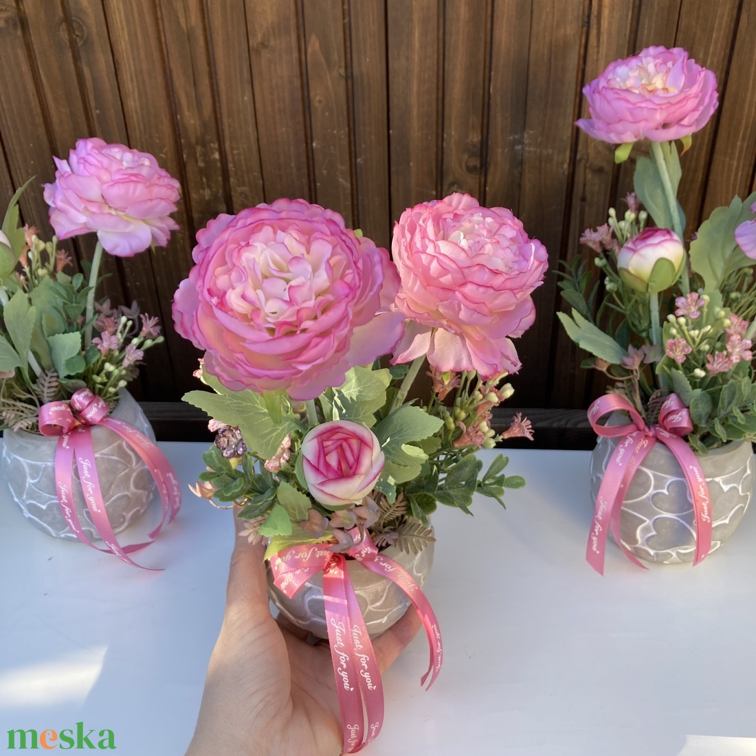 Nőnapi asztaldísz - otthon & életmód - virágdekoráció - virágdíszek - virágdísz kaspóban - Meska.hu