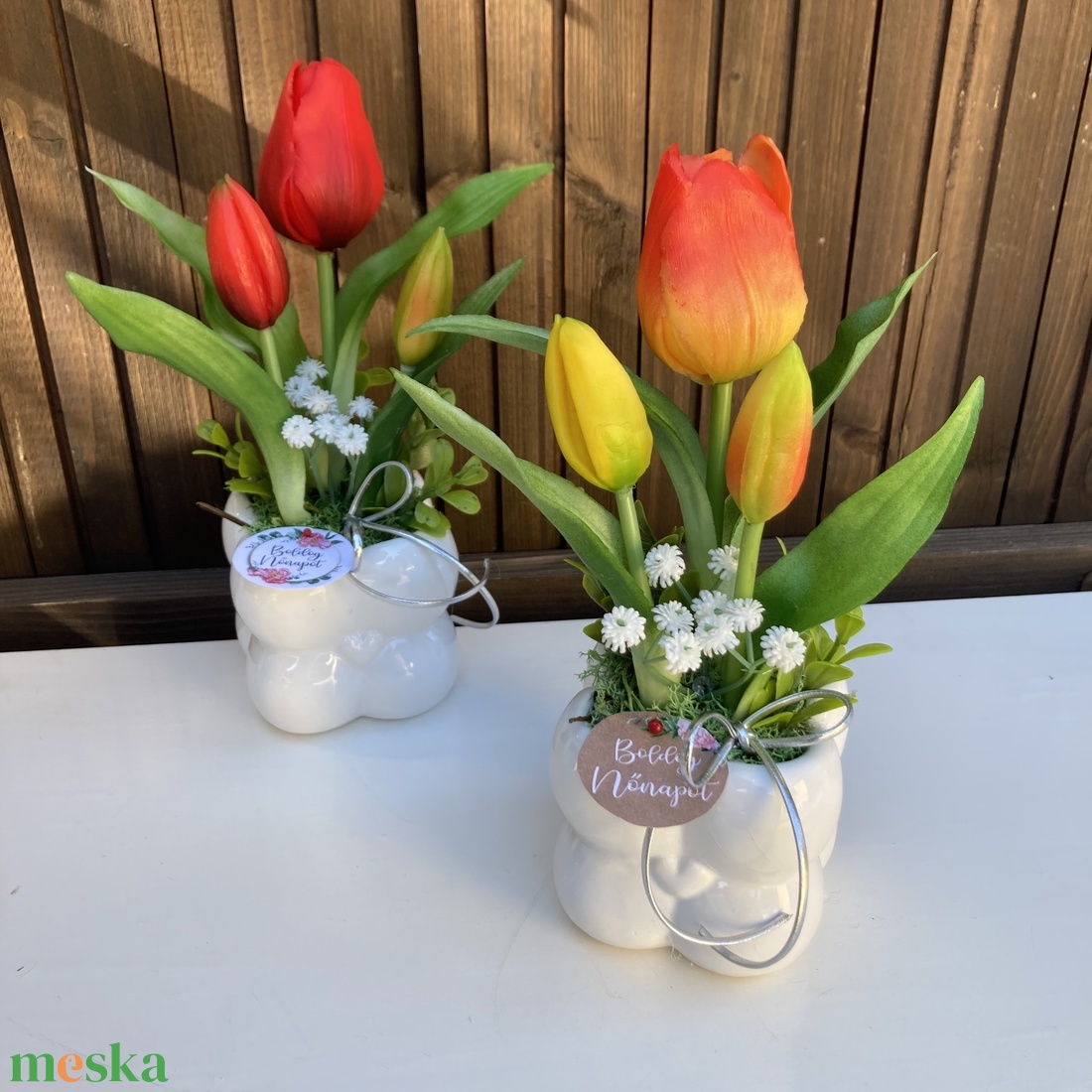 Nőnapi tulip�nos asztaldísz - otthon & életmód - virágdekoráció - virágdíszek - virágdísz kaspóban - Meska.hu