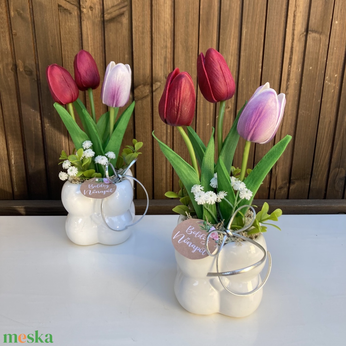 Nőnapi tulip�nos asztaldísz - otthon & életmód - virágdekoráció - virágdíszek - virágdísz kaspóban - Meska.hu