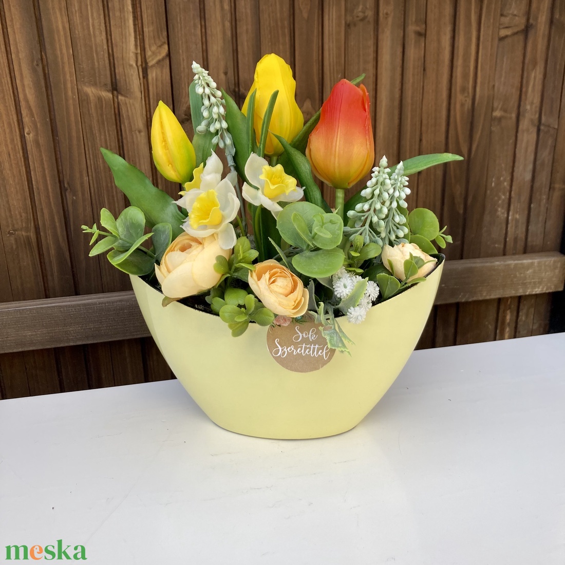 Nőnapi Tulipános asztaldísz - otthon & életmód - virágdekoráció - virágdíszek - virágdísz kaspóban - Meska.hu