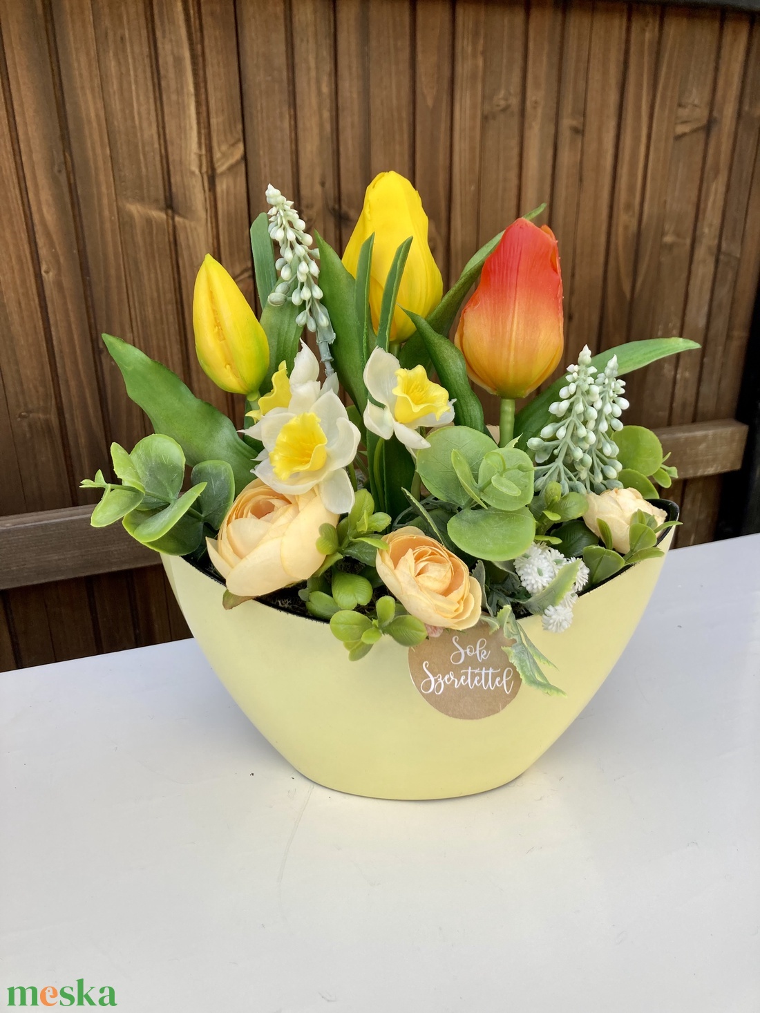 Nőnapi Tulipános asztaldísz - otthon & életmód - virágdekoráció - virágdíszek - virágdísz kaspóban - Meska.hu