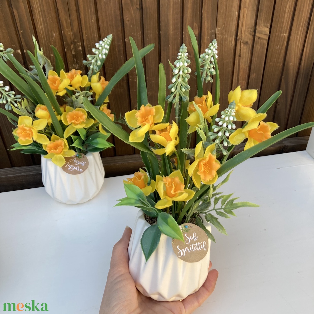 N�rcisz asztaldísz - otthon & életmód - virágdekoráció - virágdíszek - virágdísz kaspóban - Meska.hu