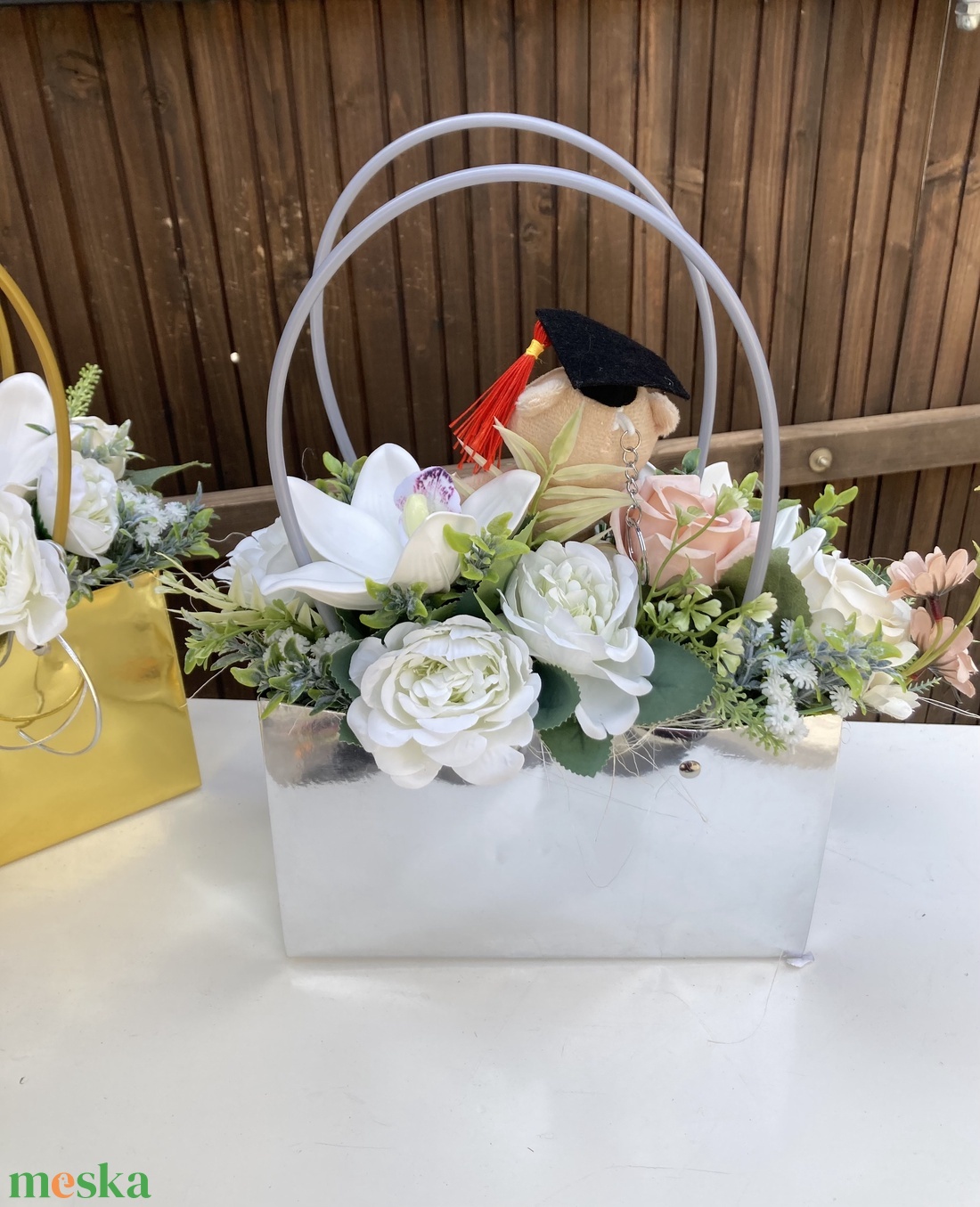 Ballagási virágt�ska - otthon & életmód - virágdekoráció - virágok - virágcsokor - Meska.hu
