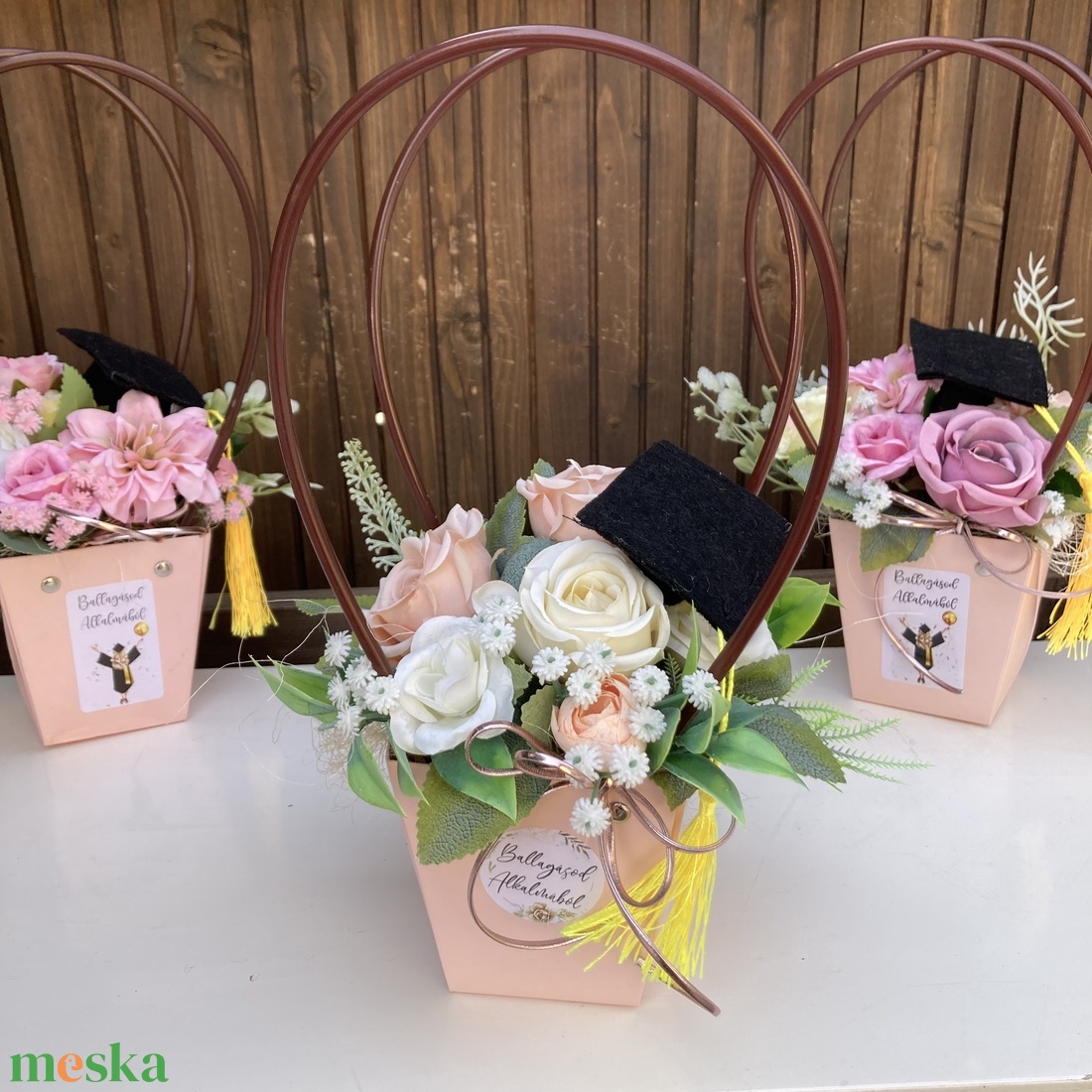 Ballagási virágt�ska - otthon & életmód - virágdekoráció - virágok - virágcsokor - Meska.hu