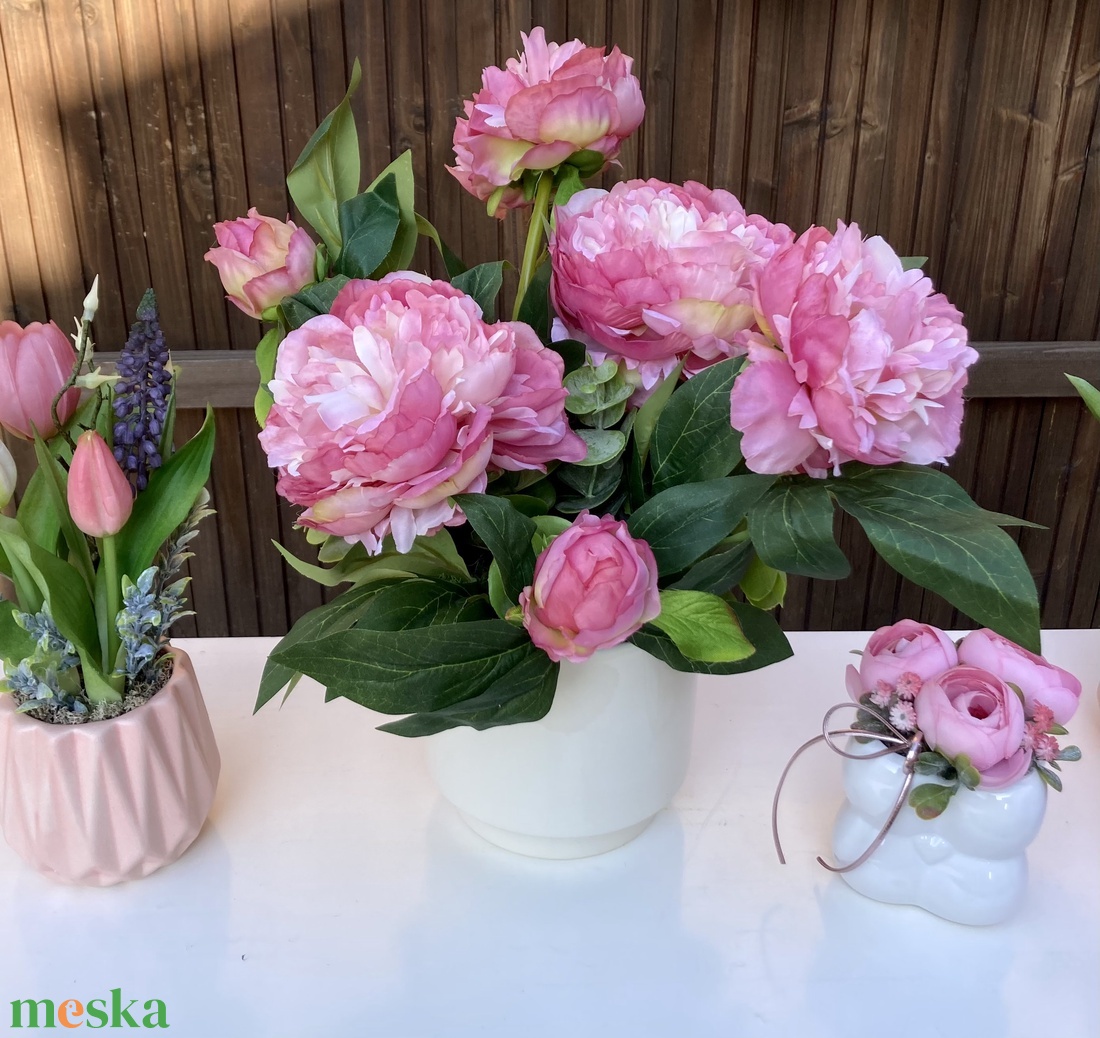 Anyák napi bazsarózsa asztaldísz - otthon & életmód - virágdekoráció - virágdíszek - virágdísz kaspóban - Meska.hu