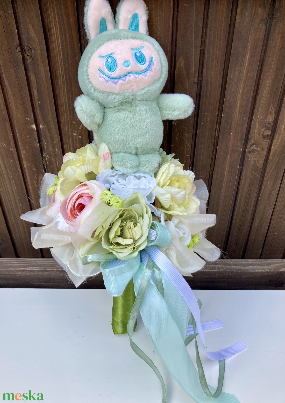 Labubu ovis ballagási csokor - otthon & életmód - virágdekoráció - virágok - virágcsokor - Meska.hu