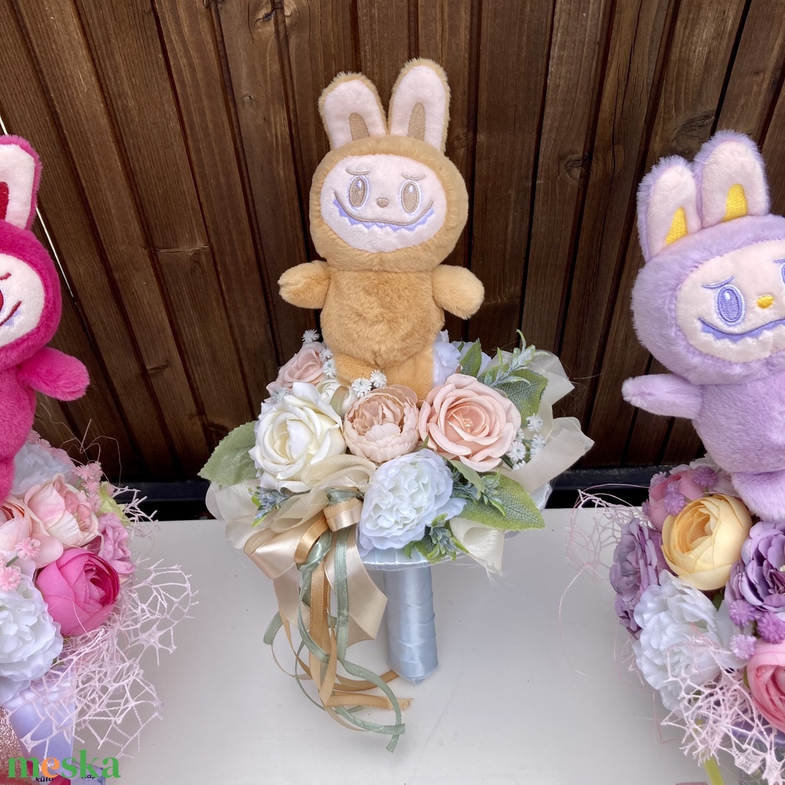 Labubu ovis ballagási csokor - otthon & életmód - virágdekoráció - virágok - virágcsokor - Meska.hu