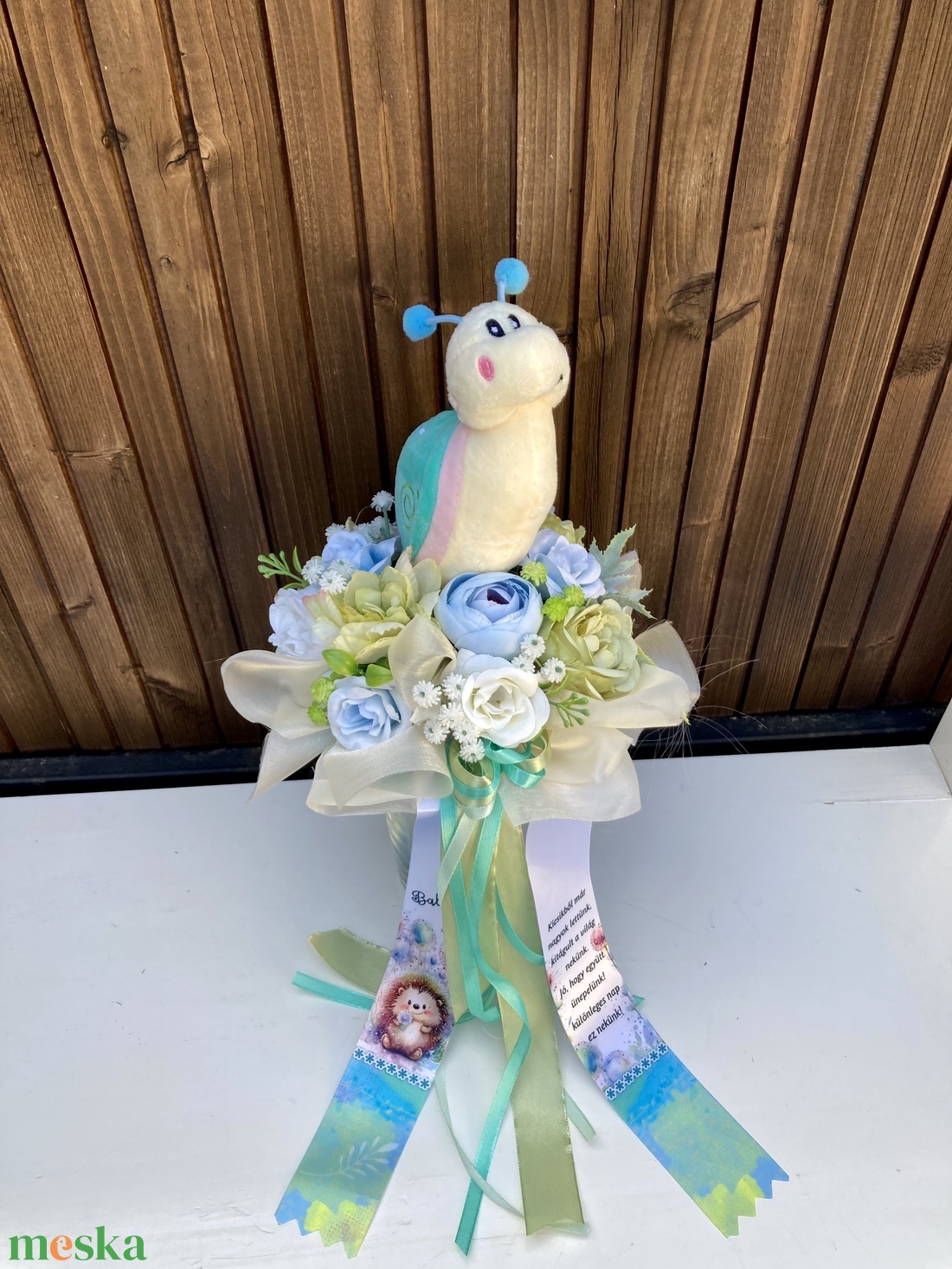 Csiga ballagási csokor - otthon & életmód - virágdekoráció - virágok - virágcsokor - Meska.hu